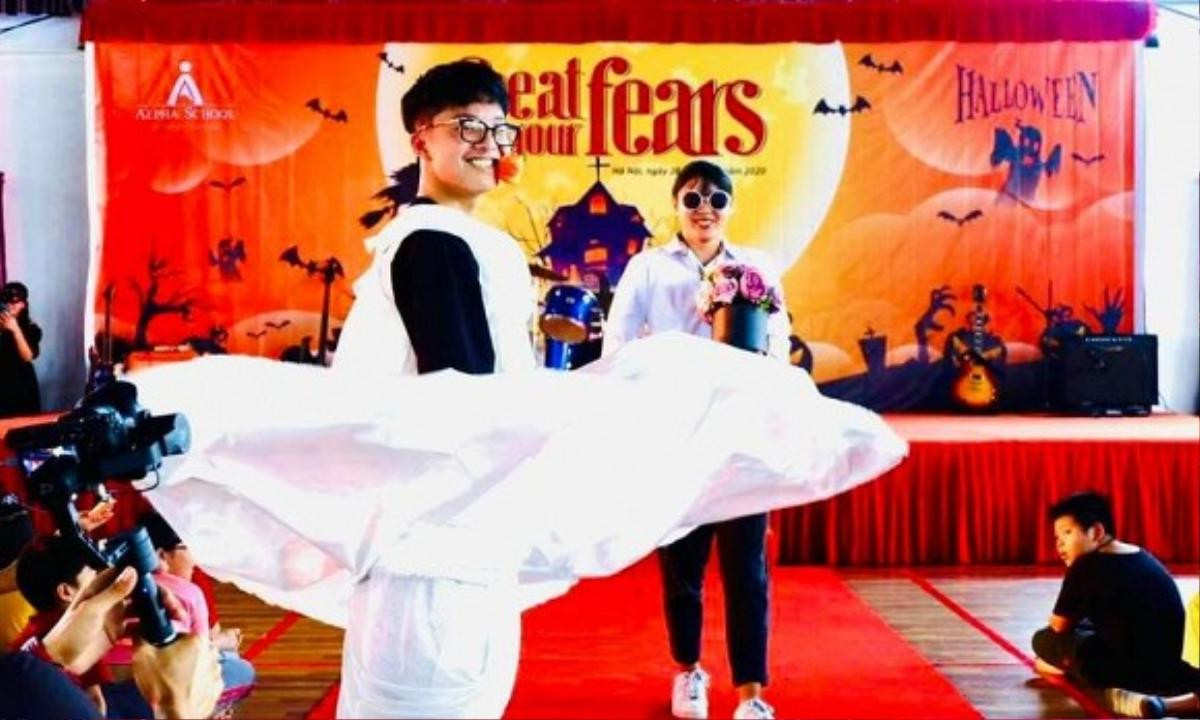 MC Thảo Vân đăng ảnh con trai mặc váy đi catwalk, Công Lý liền có phản ứng gây chú ý Ảnh 4