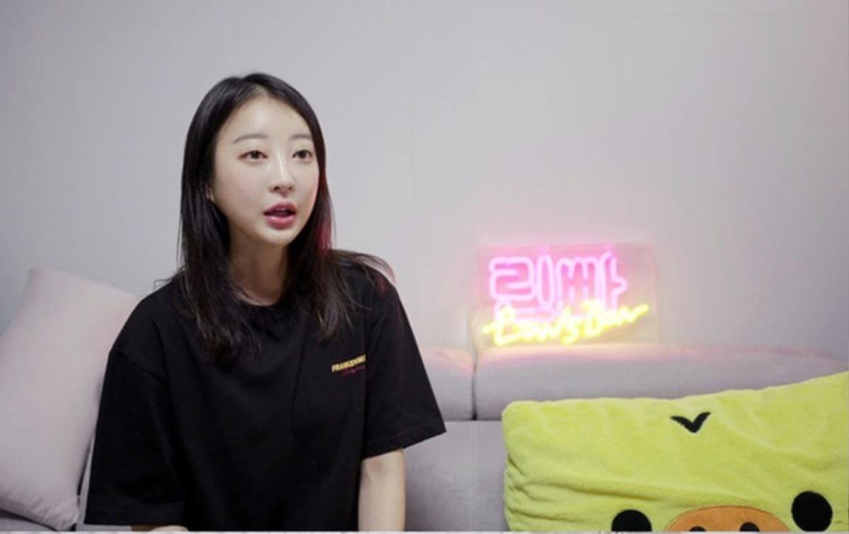 Hyelin (EXID) làm part-time cho nhà hàng Ý sau khi rời Banana Culture Ảnh 2