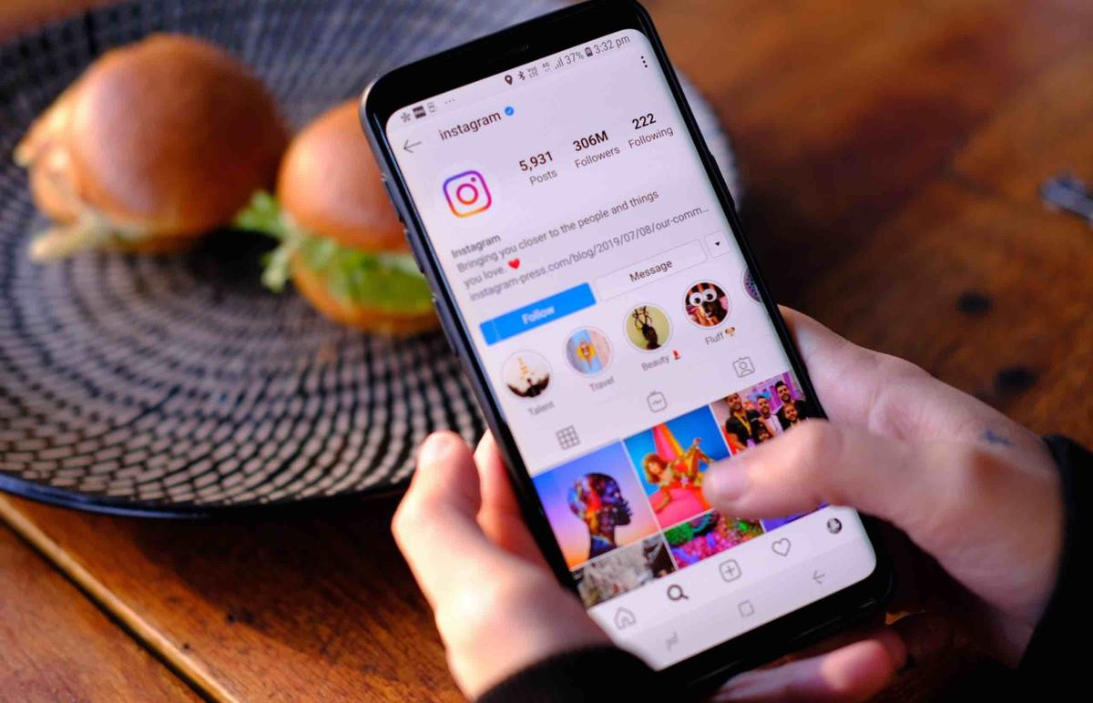 Facebook kiện nhà phát triển sao chép Instagram Ảnh 1