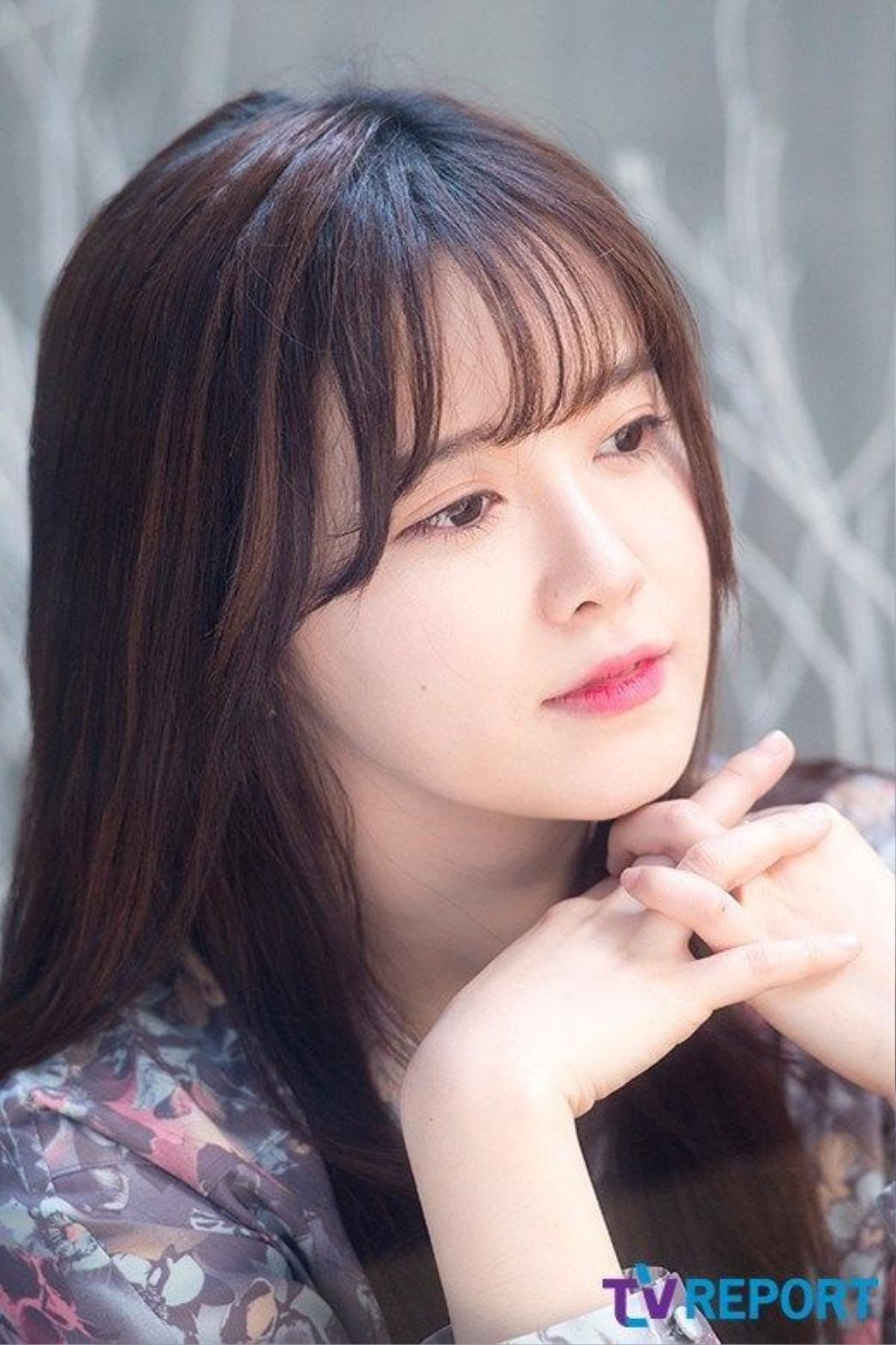 Hốc hác với kiểu tóc tomboy, Goo Hye Sun vẫn được khen xinh như búp bê, Knet cà khịa: 'Búp bê Annabelle' Ảnh 11