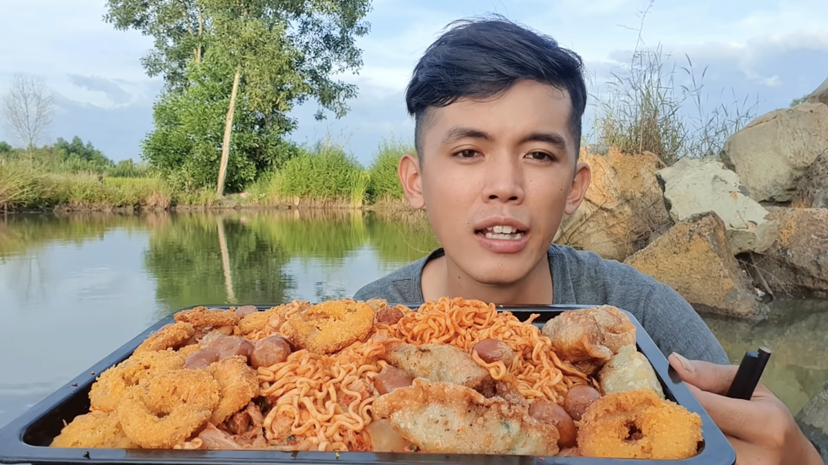 Sang Vlog 'đầu hàng' sau loạt biện pháp mạnh tay từ YouTube Ảnh 3