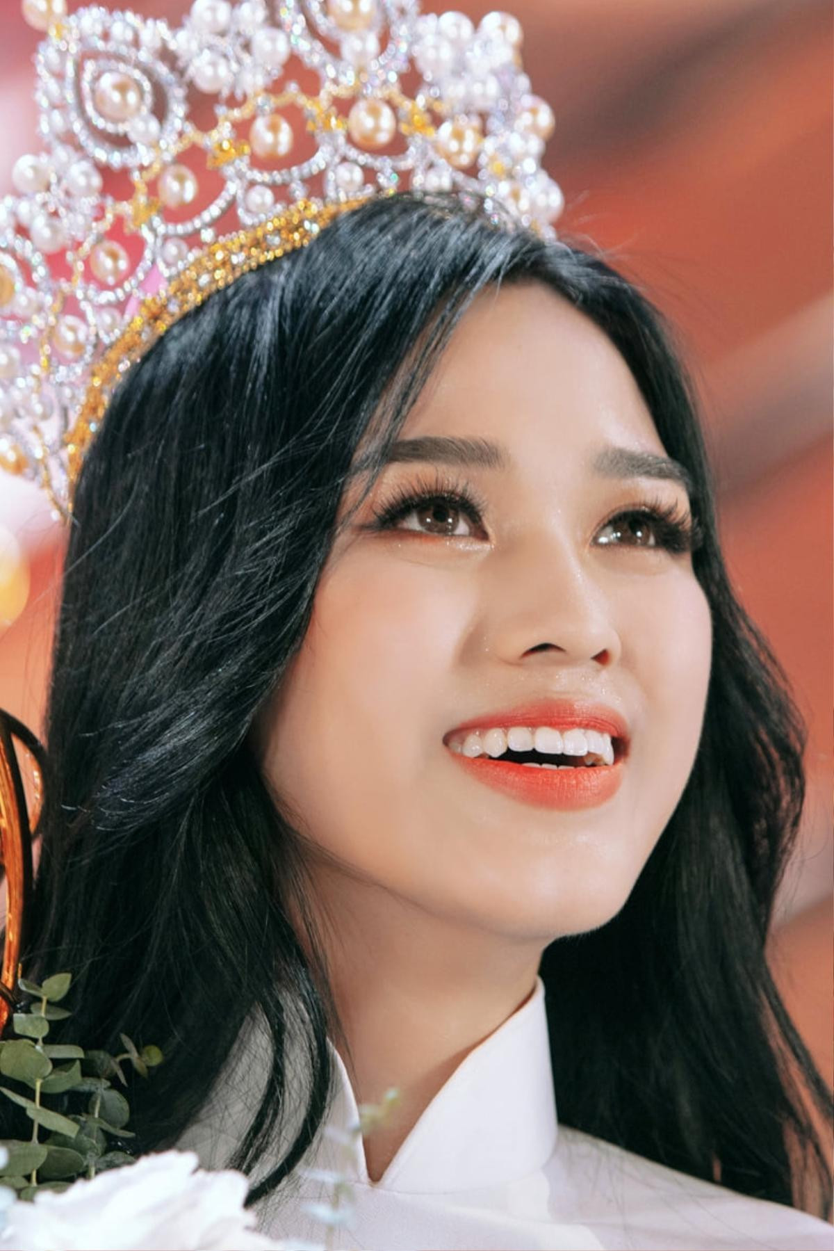 Fanpage Miss World chúc mừng, ngầm xác định Đỗ Thị Hà đại diện Việt Nam thi Hoa hậu Thế giới Ảnh 2