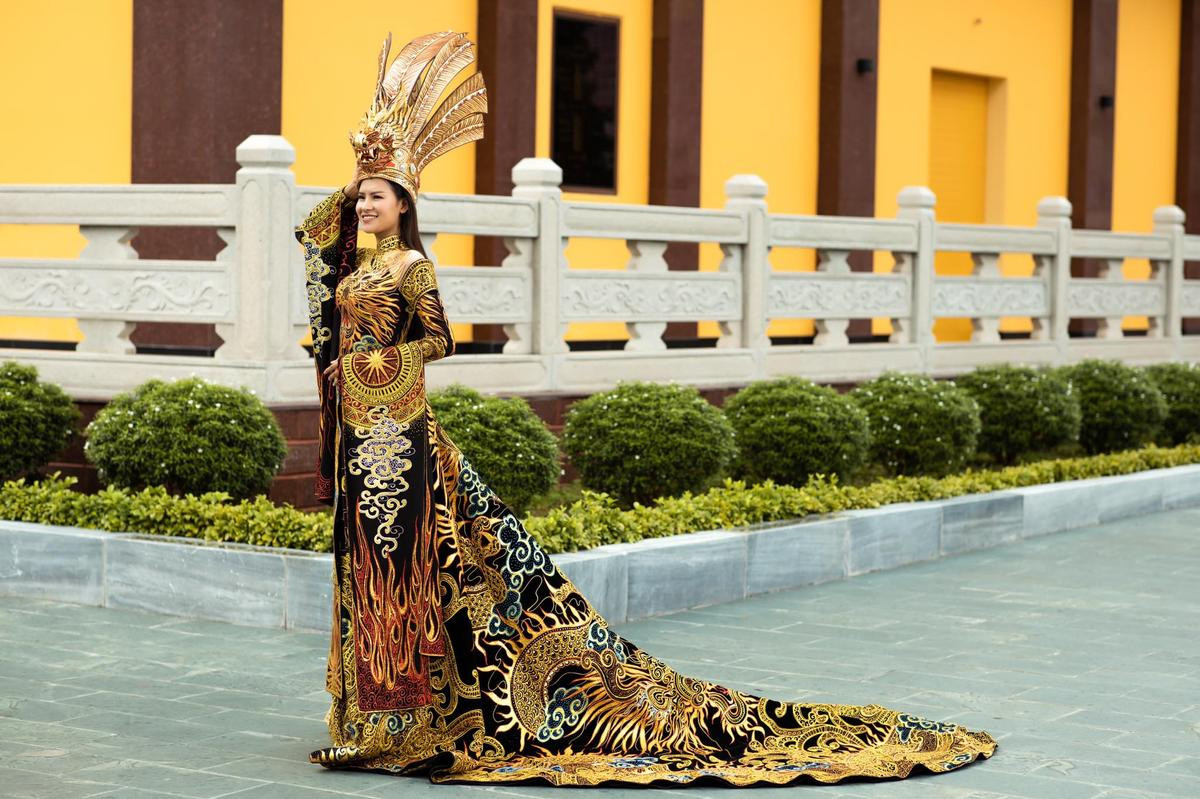 Hoa Thái giành Huy chương vàng Trang phục dân tộc: Miss Earth 2020 sẽ gọi tên ai? Ảnh 3