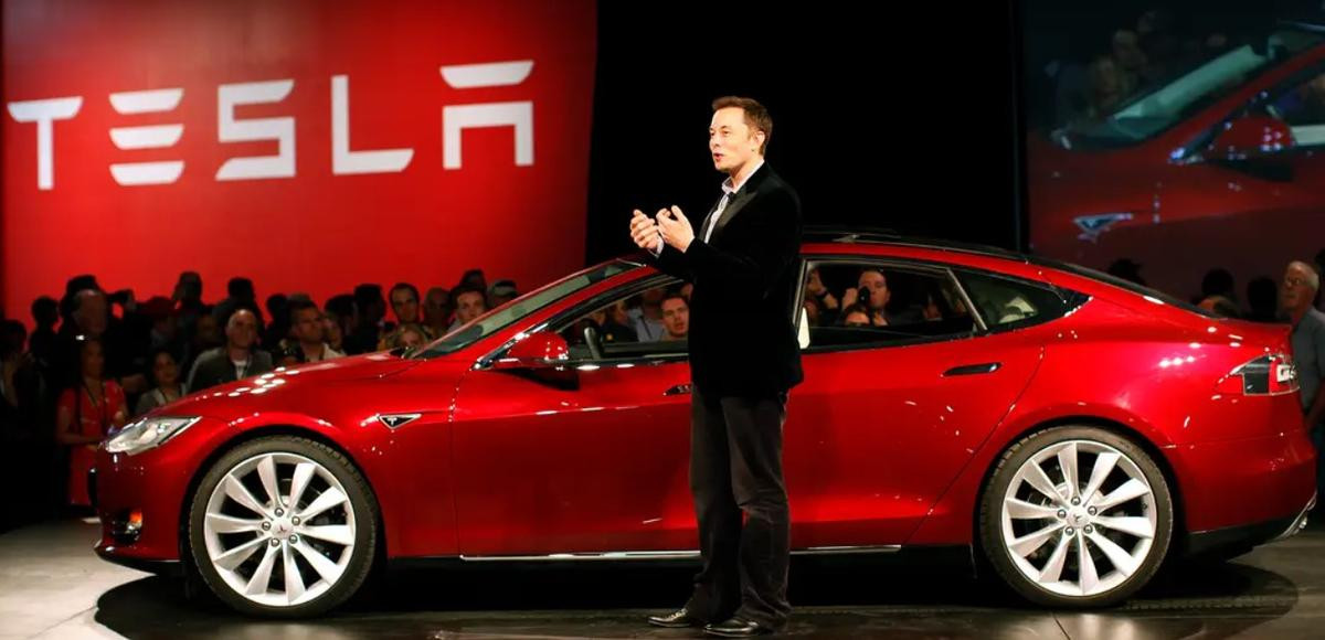 Giá cổ phiếu Tesla tăng mạnh, vượt mặt tập đoàn của huyền thoại Warren Buffett Ảnh 2