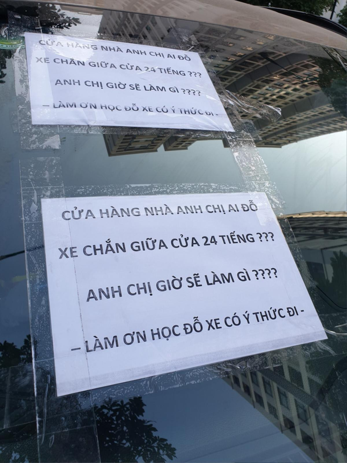 Đỗ xe thiếu ý thức ngay trước cửa hàng thời trang suốt 24 tiếng, tài xế nhận về cái kết 'cực nhọ' Ảnh 2