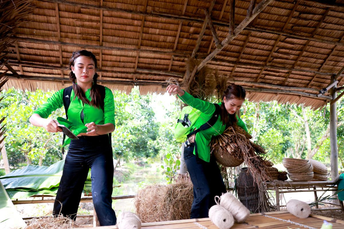 Khánh Vân ngơ ngác khi Mâu Thủy 'chơi dơ', Võ Hoàng Yến đơ mặt nhắc nhờ Hương Ly: 'Tham thì thâm'? Ảnh 2