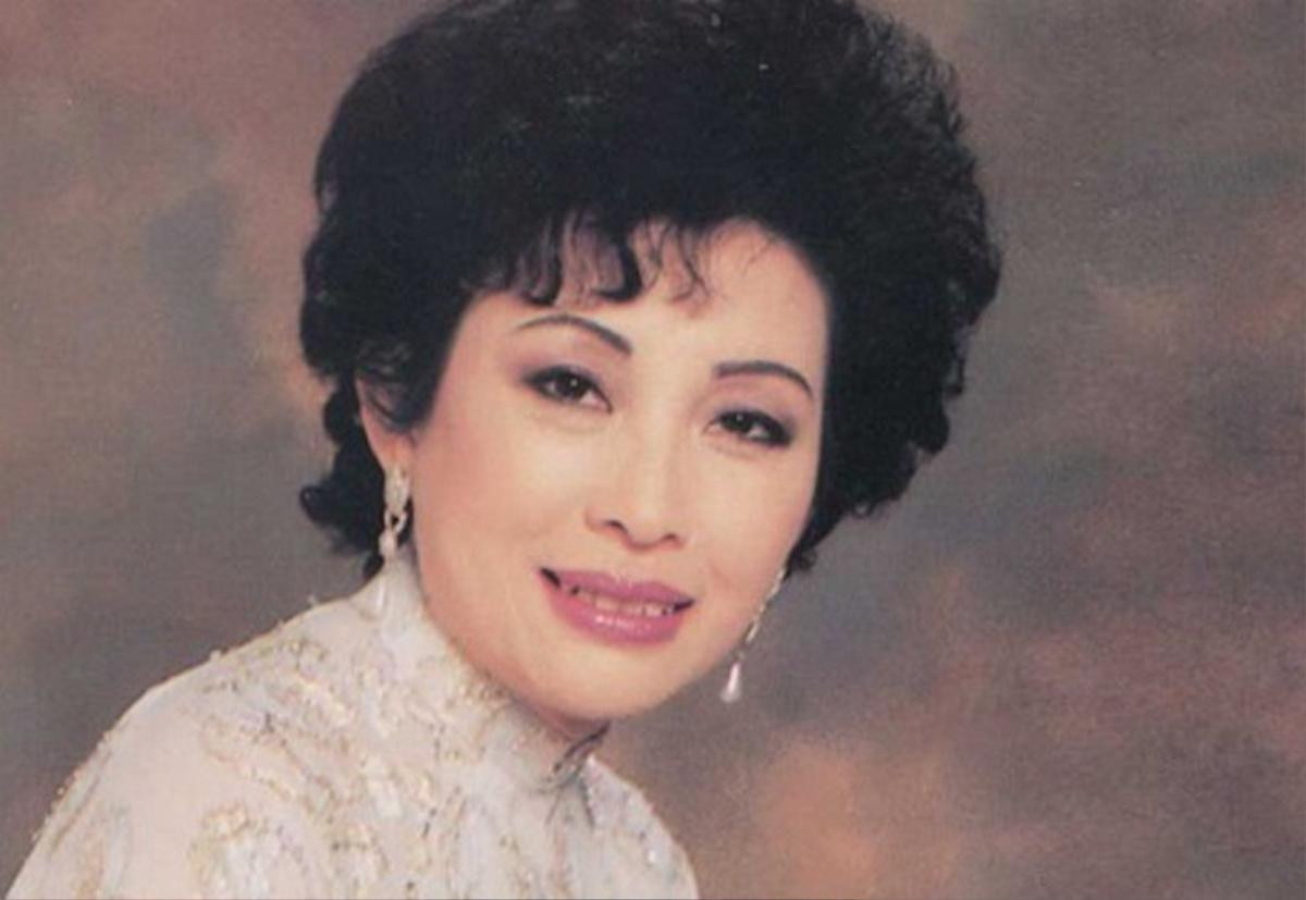 Siêu lòng trước nhan sắc của dàn mĩ nhân thống trị showbiz Việt thập niên 1970 Ảnh 13