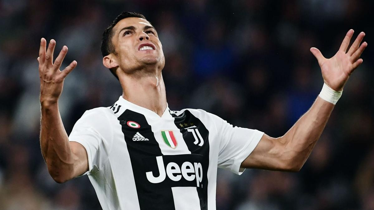 'Ronaldo có một cái đầu khác với mọi người' Ảnh 2