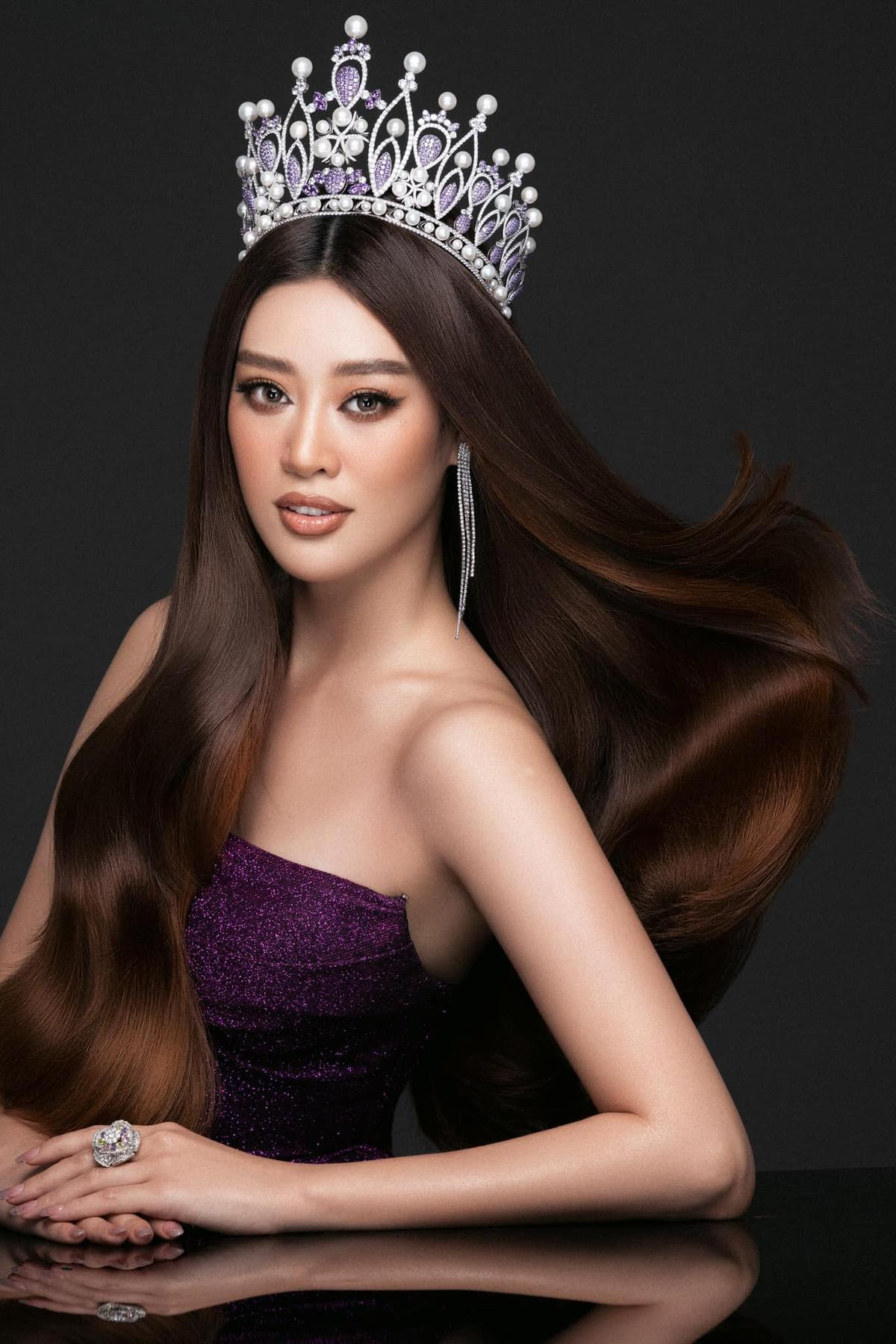 5 bộ ảnh Khánh Vân đội vương miện đẹp chuẩn nữ hoàng: Mang layout xuất sắc nào đến Miss Universe? Ảnh 9