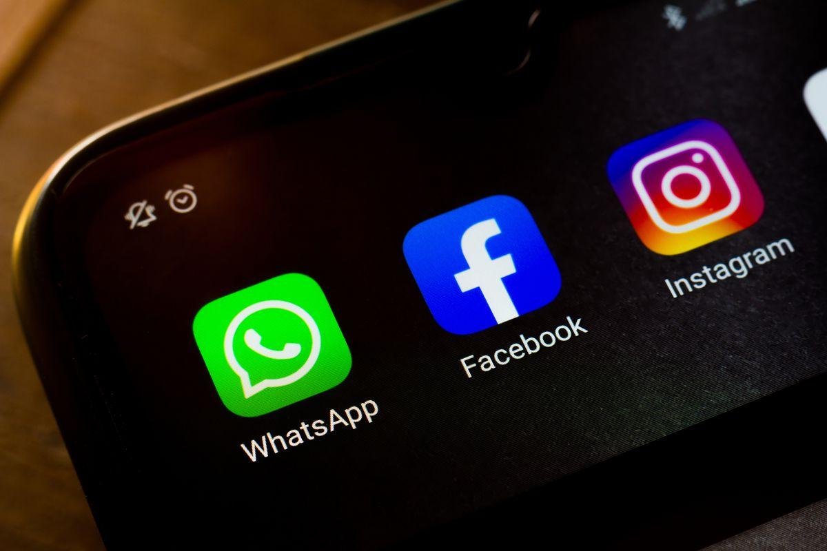 Facebook có thể bị yêu cầu bán Instagram và WhatsApp Ảnh 1