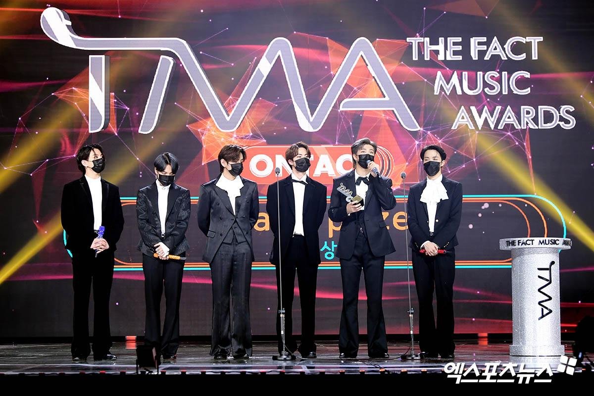 Kết quả 'The Fact Music Awards 2020': Super Junior ẵm 4 giải, soán ngôi 'ông hoàng all-kill' BTS Ảnh 3