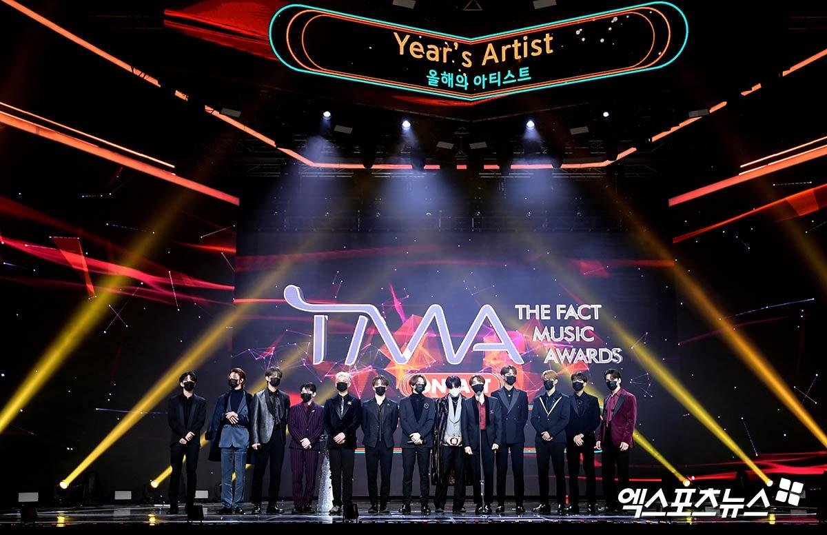 Kết quả 'The Fact Music Awards 2020': Super Junior ẵm 4 giải, soán ngôi 'ông hoàng all-kill' BTS Ảnh 9