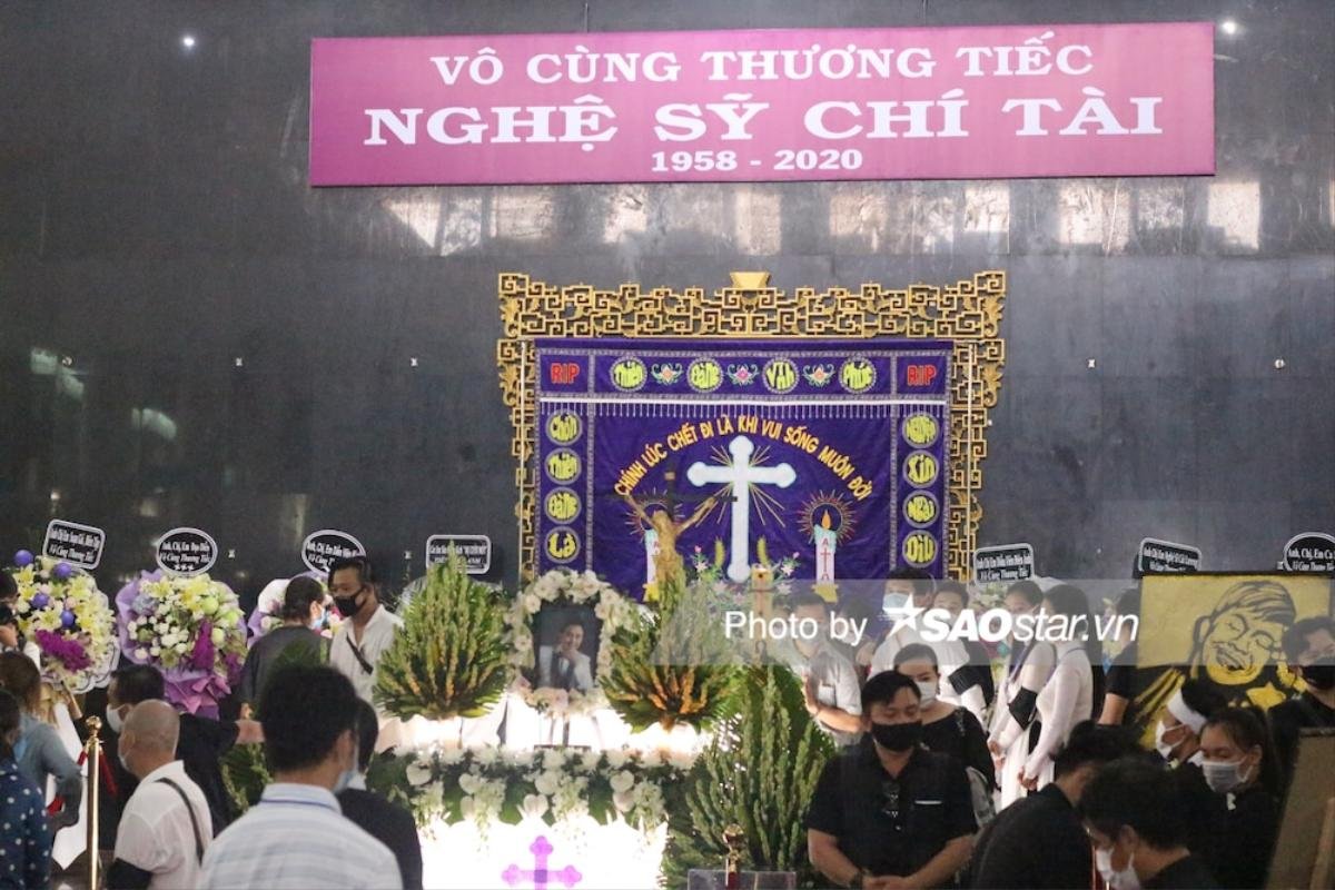 Trấn Thành, Đại Nghĩa và dàn sao Việt nghẹn ngào lời cuối tiễn đưa cố NS Chí Tài Ảnh 1