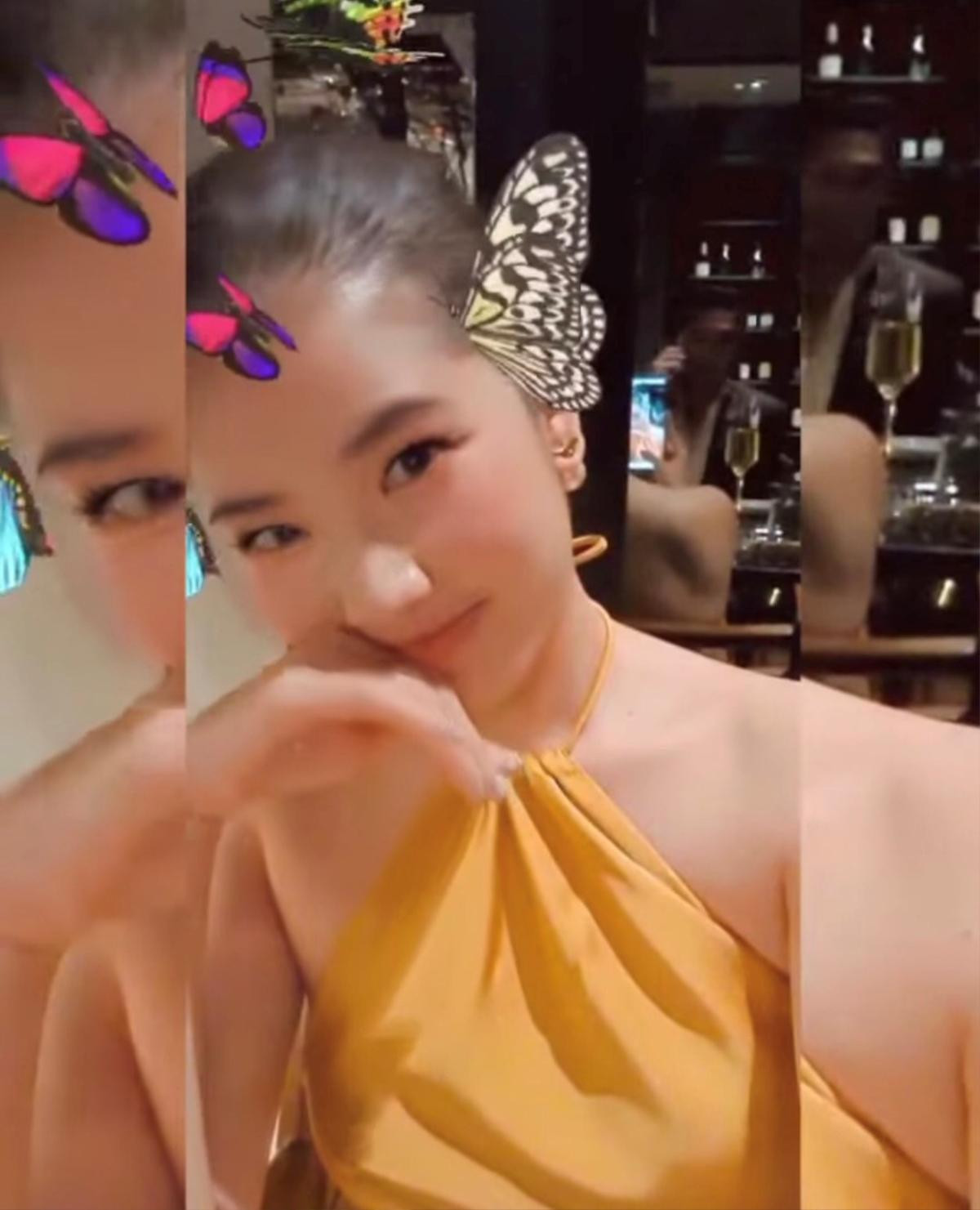 Fon Sananthachat chụp ảnh cho bữa tối nhưng cư dân mạng lại tập trung vào người trong gương? Ảnh 6