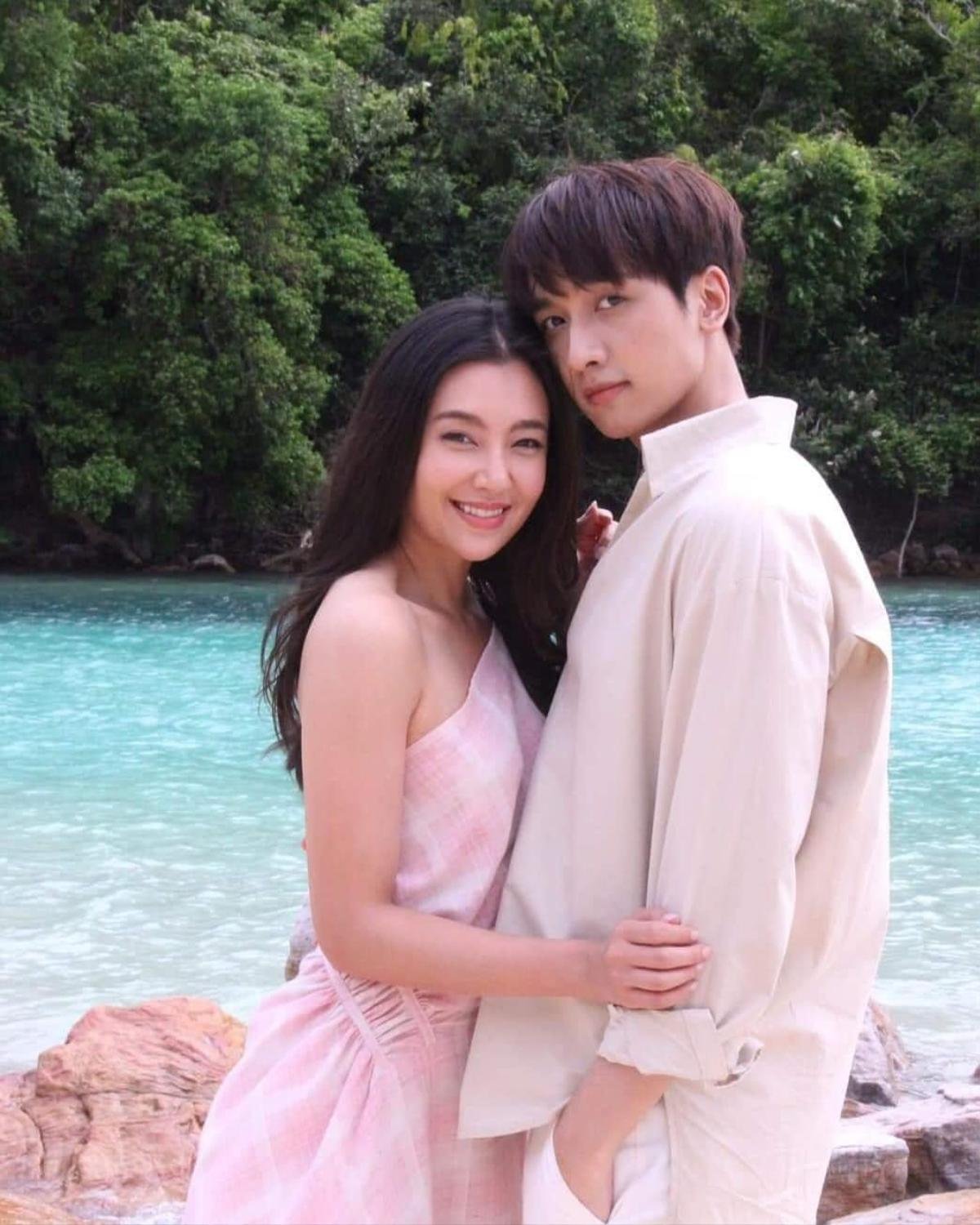 Bella Ranee chia sẻ về 2 bộ phim mới của cô ấy 'Dare To Love' và 'Prom Likit' Ảnh 5