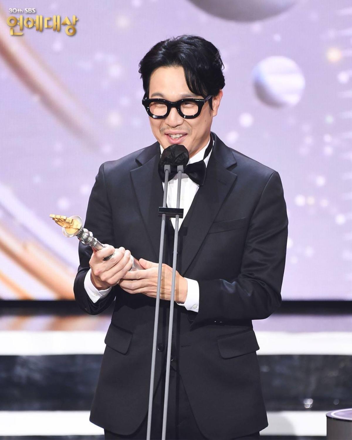 Kết quả 'SBS Entertainment Awards 2020': Kim Jong Kook thắng Daesang, Yoo Jae Suk 'Running Man' trắng tay Ảnh 18