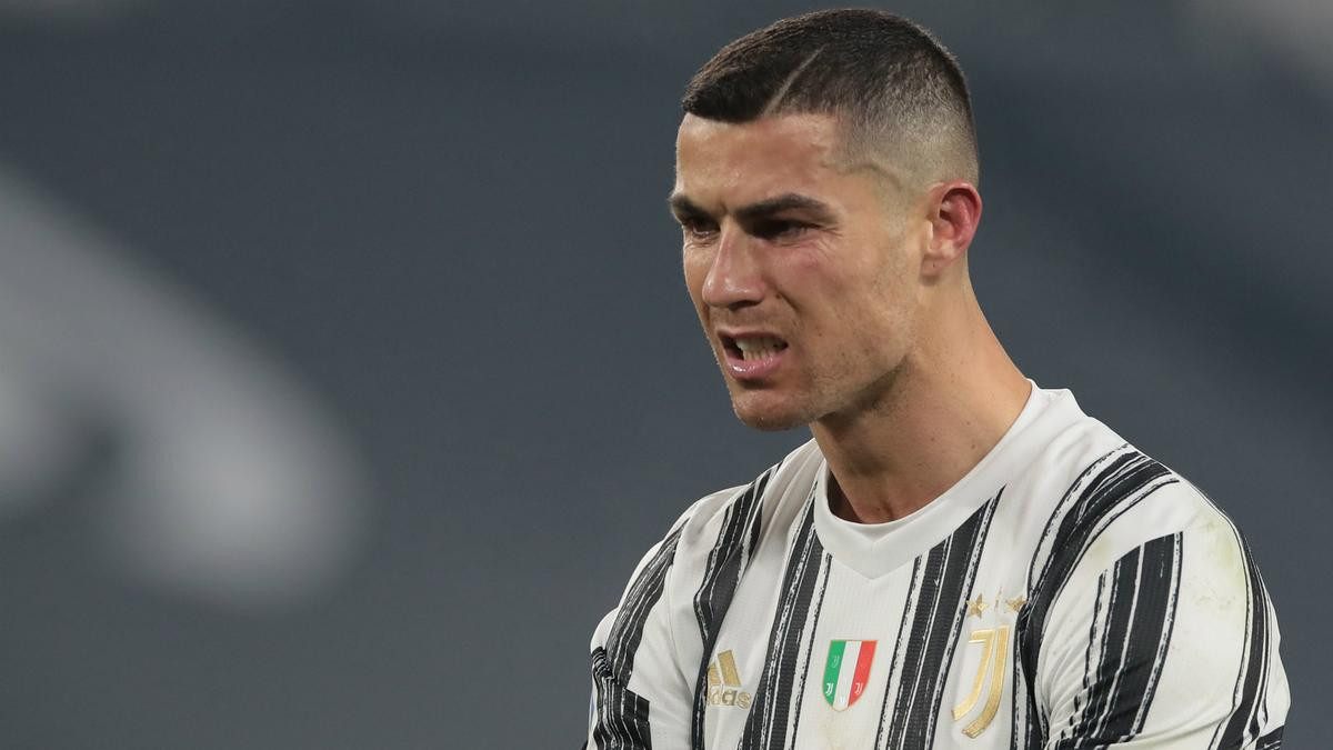 Ronaldo tịt ngòi, Juventus thảm bại trong trận đấu thiếu người Ảnh 2