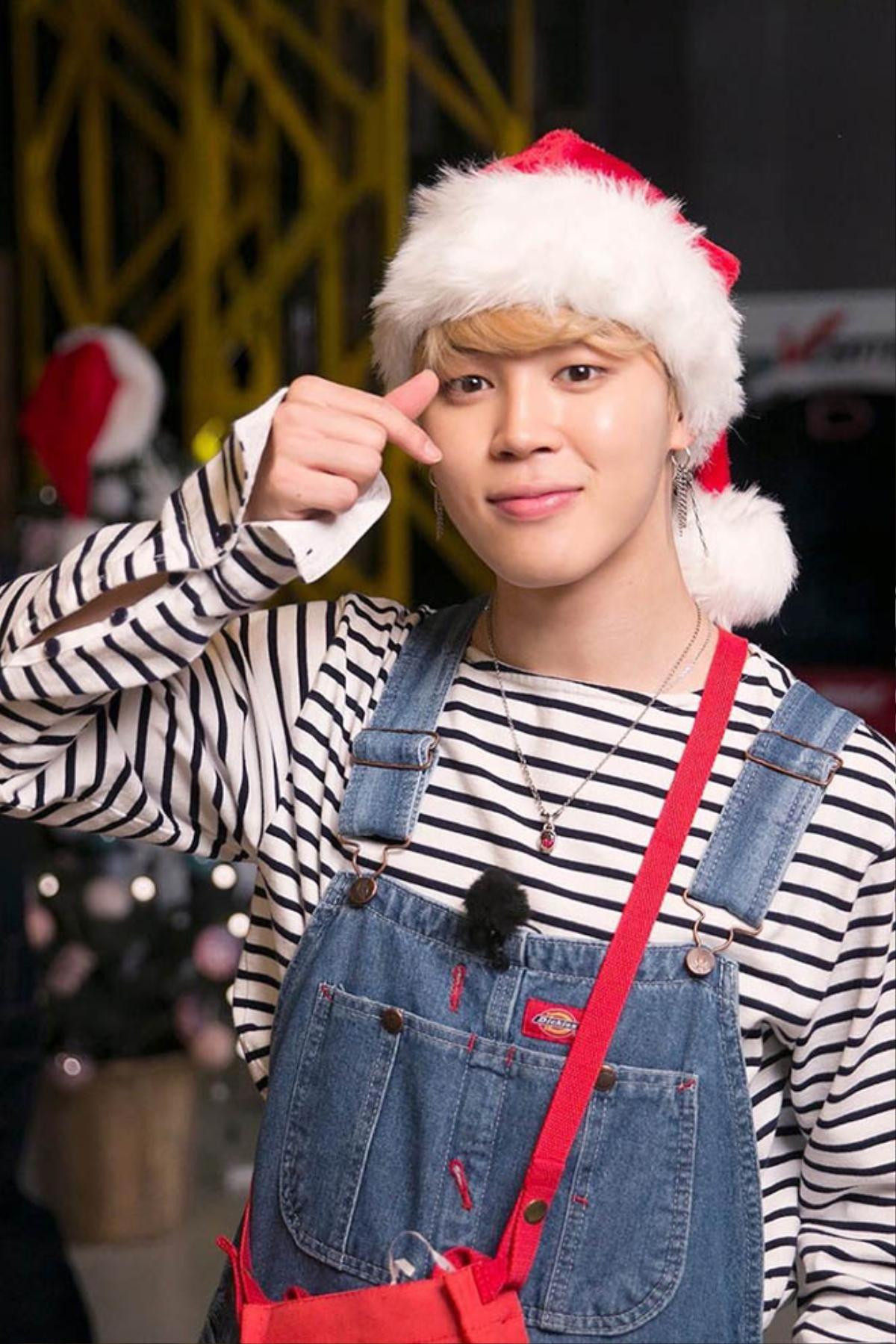 'Đánh úp' fan bằng món quà Noel, Jimin khiến nhiều người tan chảy bởi sự ngọt ngào của mình Ảnh 5