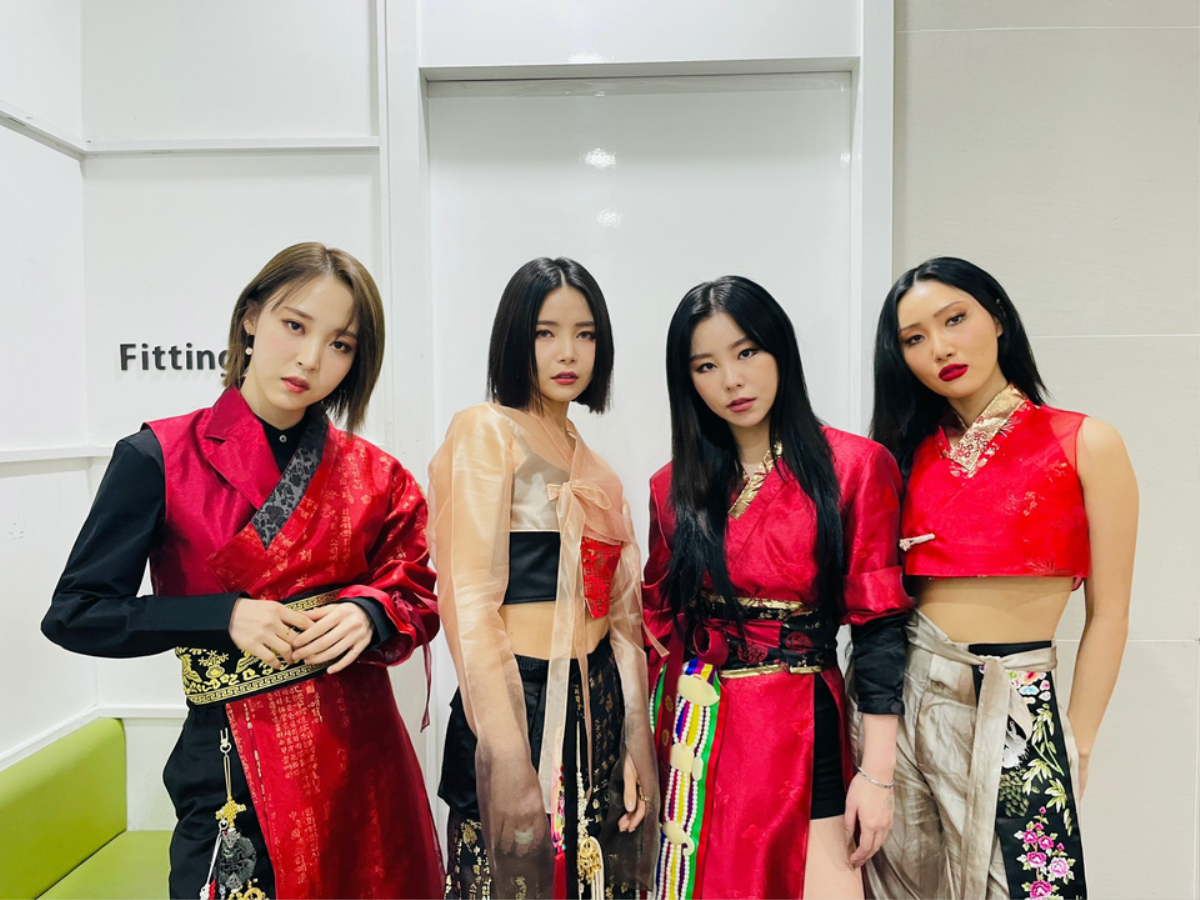 Cư dân mạng Trung Quốc chỉ trích MAMAMOO vì mặc Hanbok có ngôn ngữ gây xúc phạm Ảnh 1