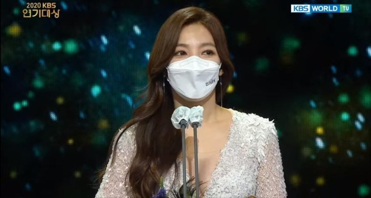 Kết quả 'KBS Drama Awards 2020': Daesang không gây bất ngờ nhưng có tới tận 8 cặp đôi đẹp nhất Ảnh 10