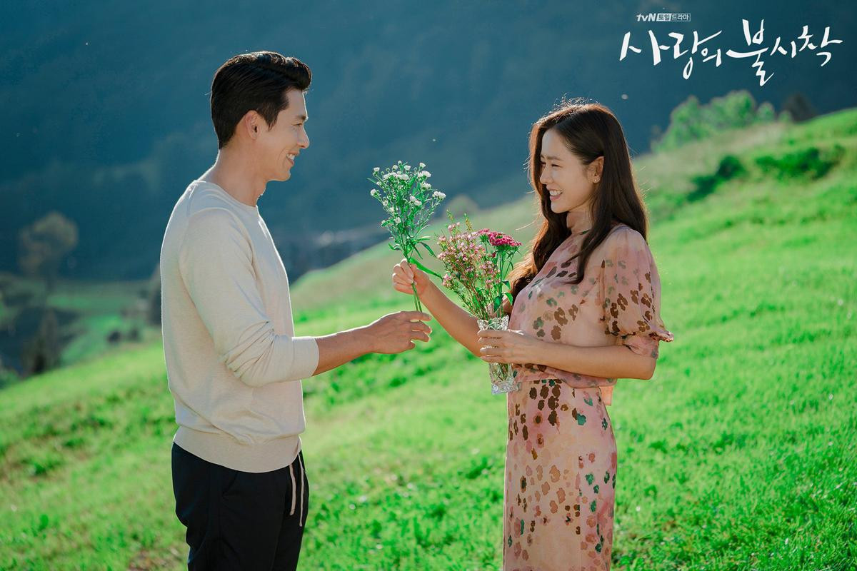 'Hạ cánh nơi anh': Bộ phim khẳng định tình cảm của cặp đôi Hyun Bin - Son Ye Jin Ảnh 9