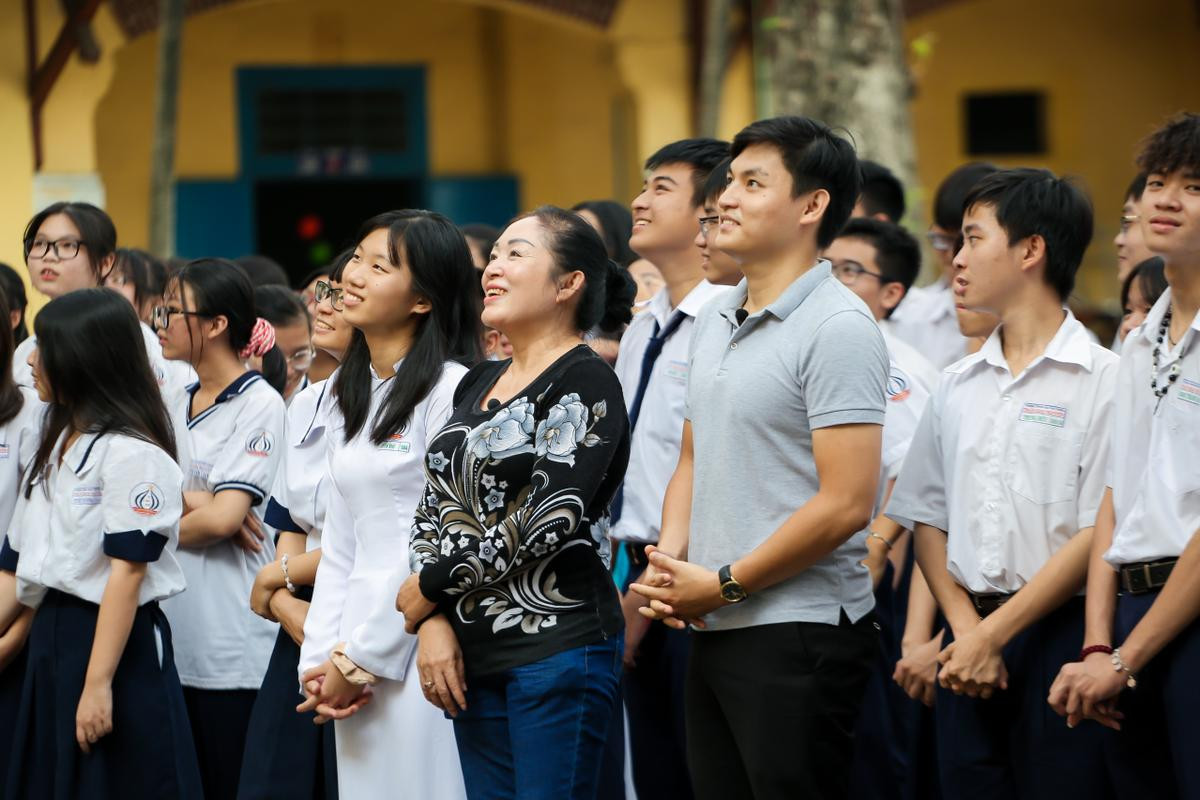 Nữ sinh 'bóc phốt' mẹ mắc chứng 'não cá vàng', ấm ức chuyện anh trai thương người yêu hơn cả em gái Ảnh 5