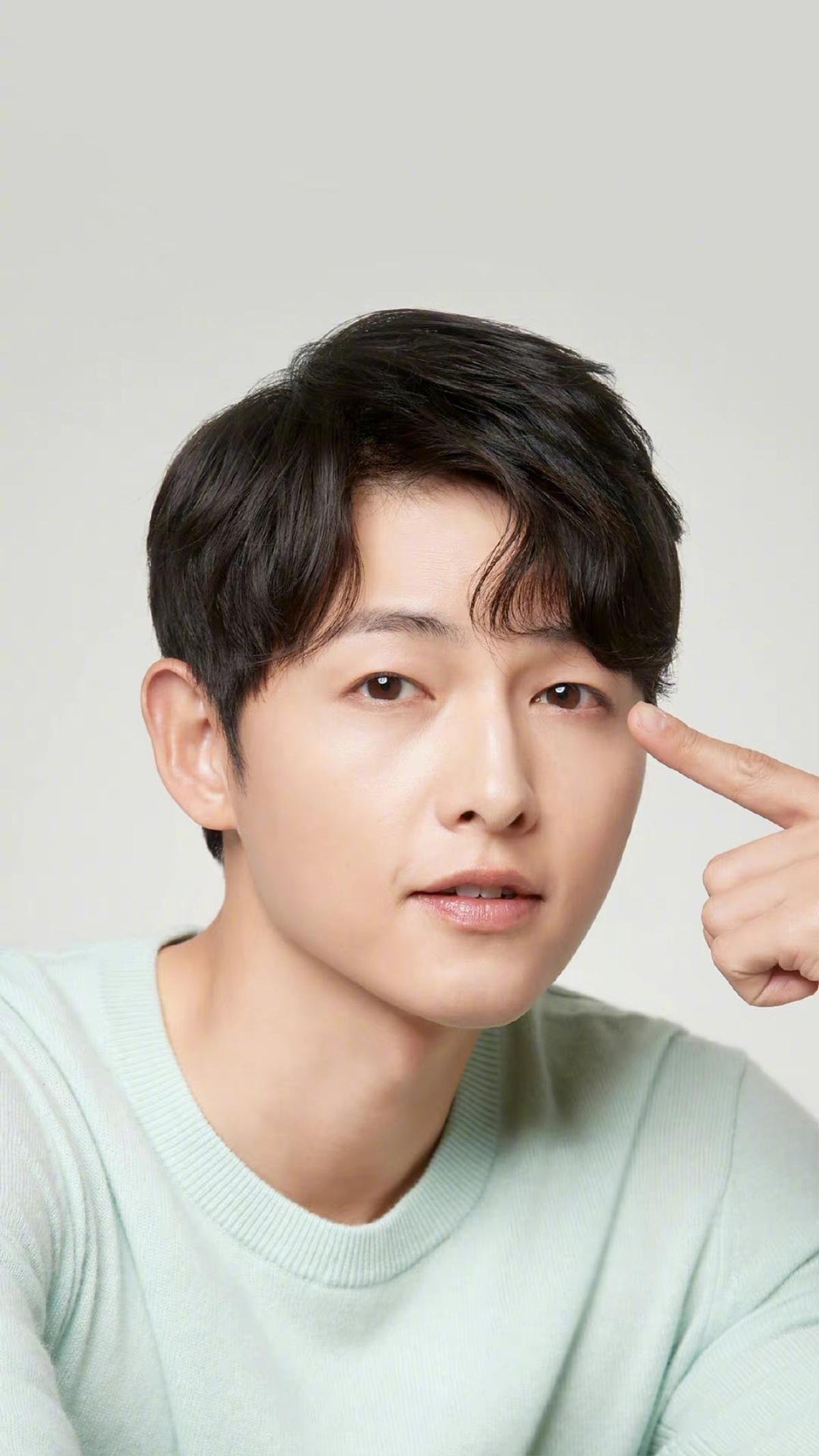 Jeon Yeo Bin nói về Song Joong Ki: Sẽ dệt lên mối tình đẹp như mộng năm 2021? Ảnh 5