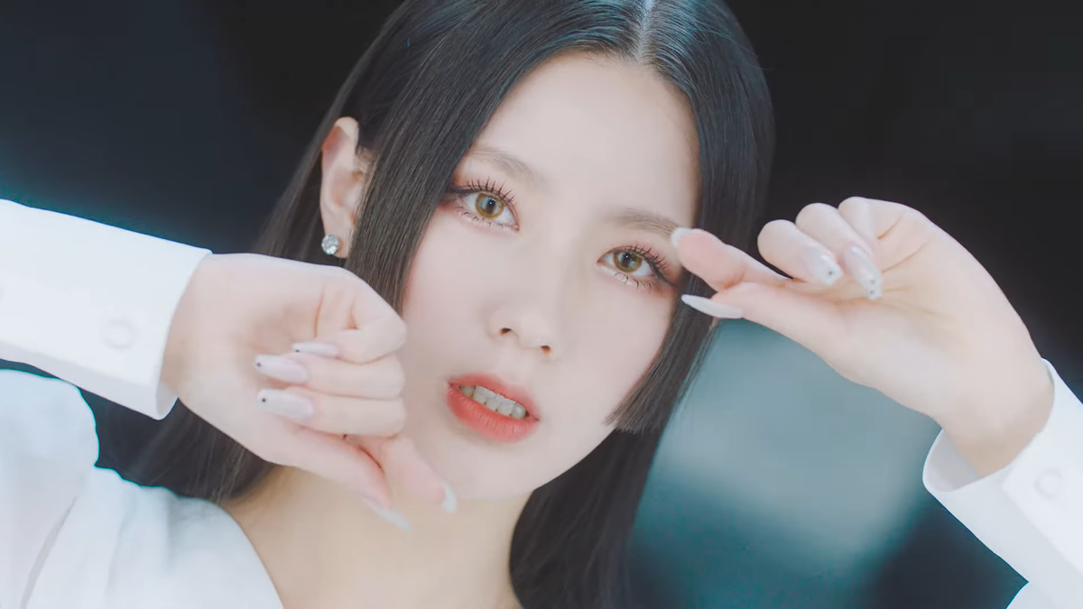 (G)I-DLE trở lại với 'HWAA': Nhạc đập 'bình bịch', cực hợp mùa tết Ảnh 2