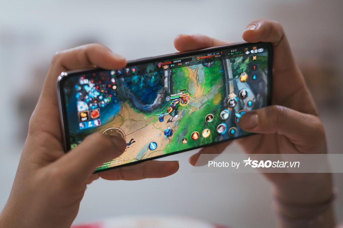 Đánh giá OPPO Reno5: Phần nhìn không mới mẻ nhưng bên trong đủ hấp dẫn Ảnh 4