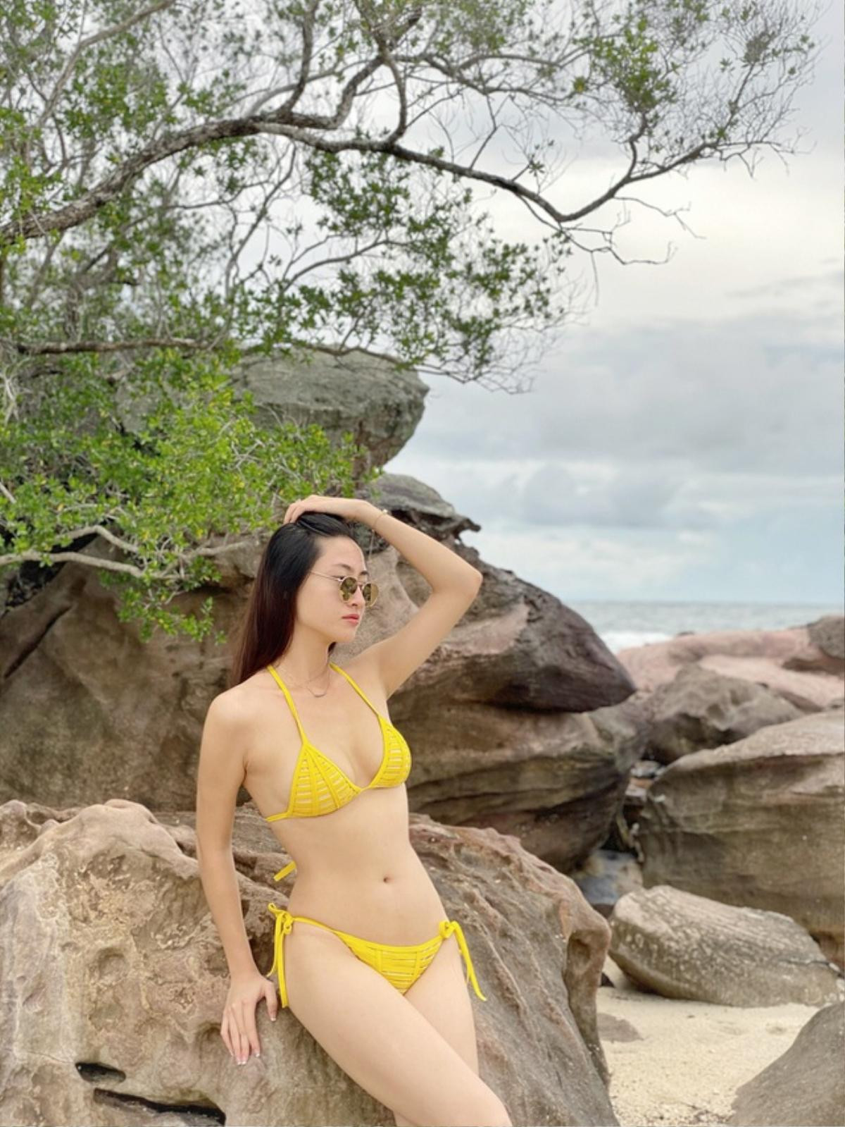 Khoe ảnh diện bikini, Lương Thùy Linh 'hớp hồn' fan bởi đôi chân 'cực phẩm', thắt eo con kiến Ảnh 5