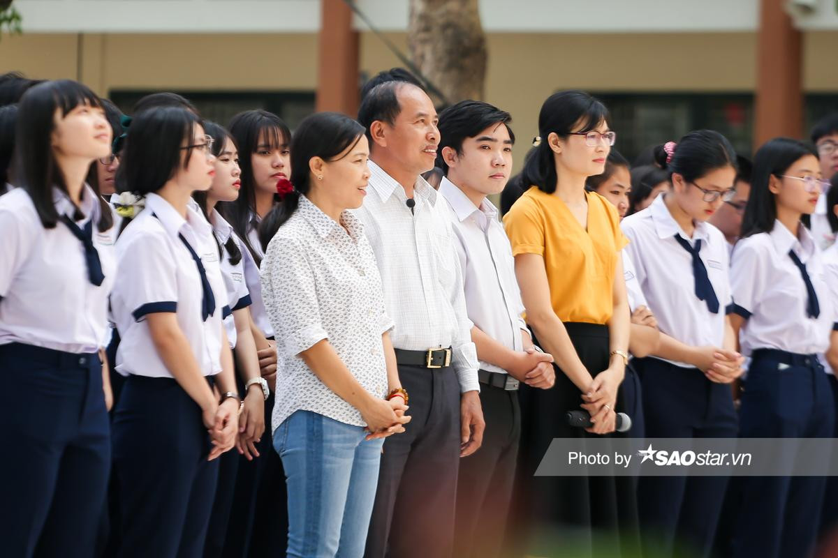 Tập 2 Thiếu Niên Nói: Nữ sinh khóc nấc trên bục dũng khí vì không được quyết định nguyện vọng tuyển sinh Ảnh 4