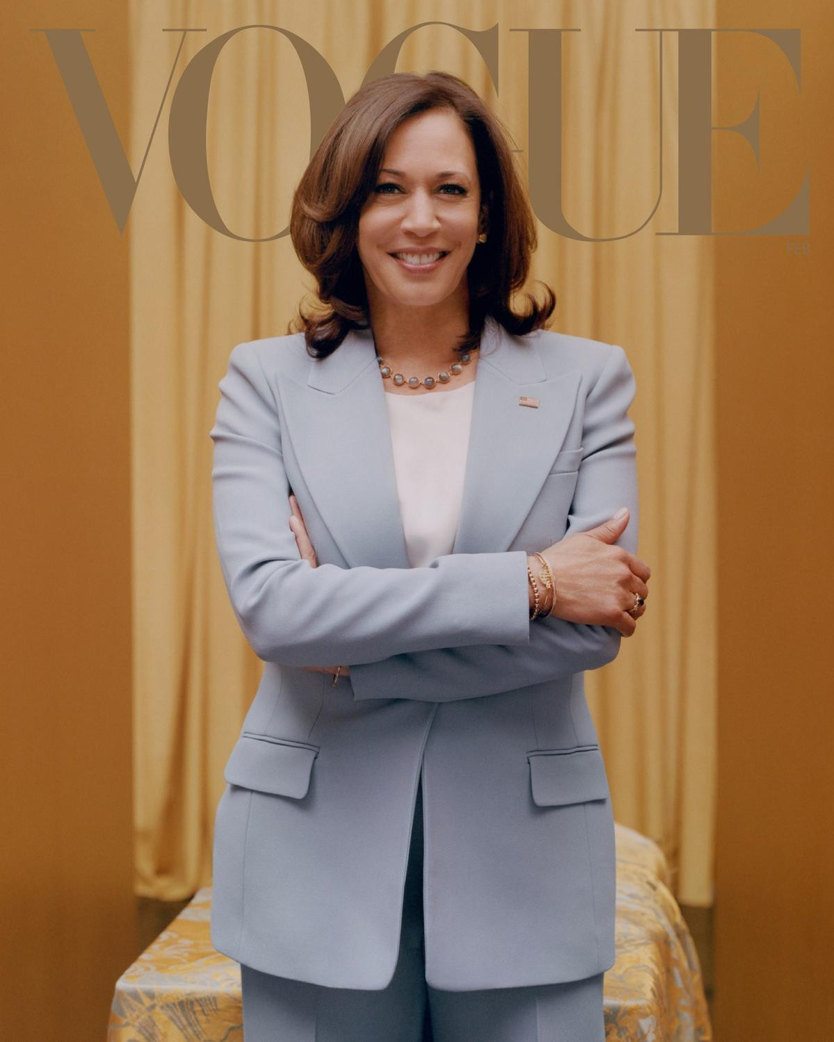 Nữ Phó Tổng thống Mỹ Kamala Harris trên bìa tạp chí Vogue gây tranh cãi dữ dội Ảnh 1