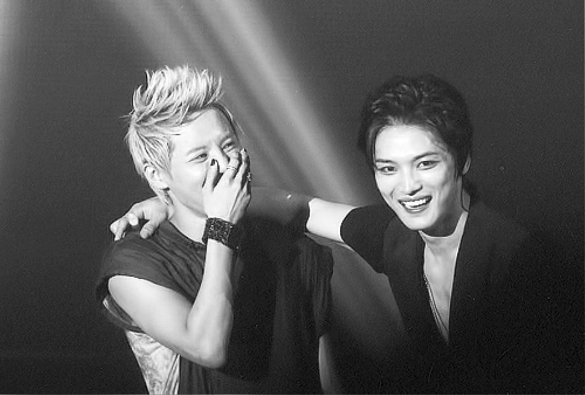 Fan hâm mộ 'rớt nước mắt' trước khoảnh khắc hội ngộ của Junsu và Jaejoong (JYJ) Ảnh 9