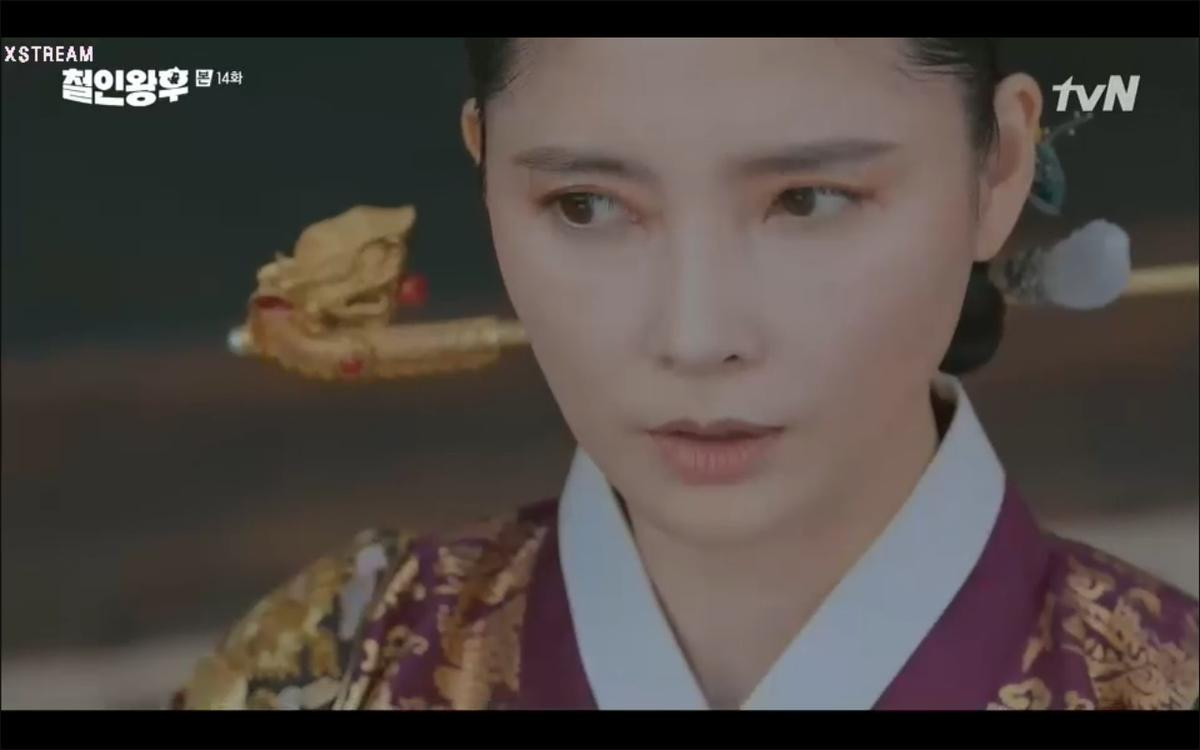 'Mr. Queen' tập 14: Shin Hye Sun suýt chết vì độc, người chết thay là? Ảnh 16