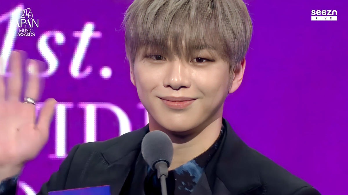 APAN Music Awards 2020: Daesang dễ đoán, Kang Daniel thắng đậm, BlackPink 'vuột tay' những giải lớn Ảnh 21