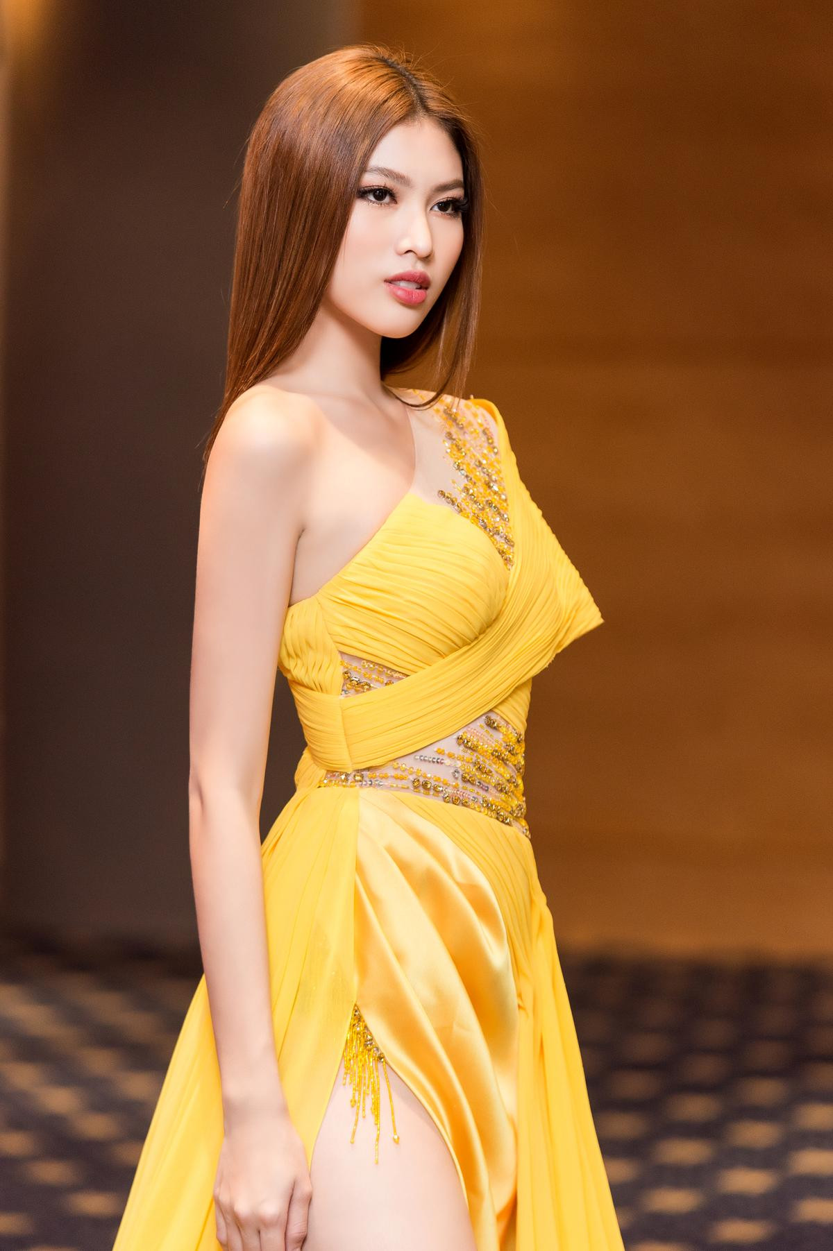 Miss Grand Vietnam 2021 Ngọc Thảo đẹp kiều diễm, catwalk với thần thái 'sắc lẹm' Ảnh 5