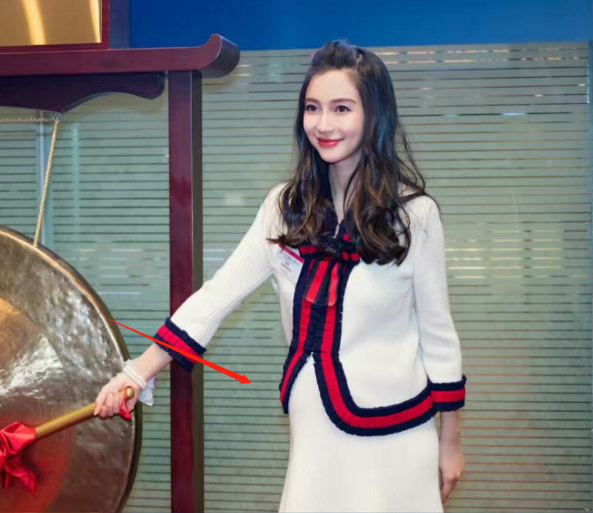 Angelababy - Huỳnh Hiểu Minh có thực hiện phương pháp mang thai hộ không? Ảnh 3