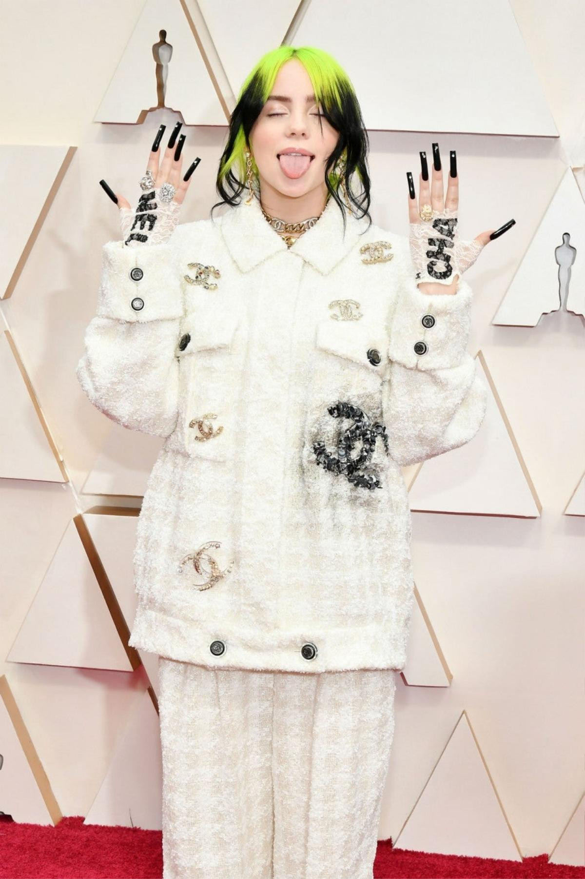 Billie Eilish từng uống thuốc giảm cân, muốn tự tử vì mặc cảm ngoại hình Ảnh 3