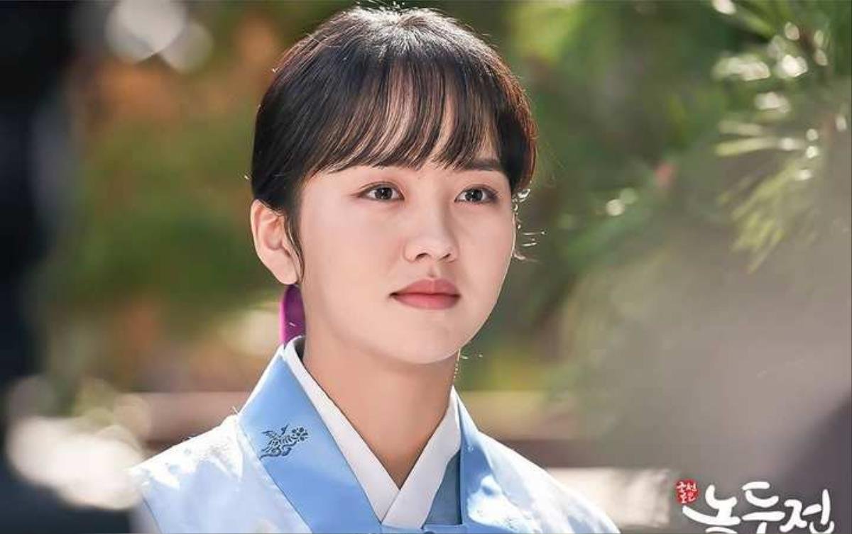 Kim So Hyun - ngọc nữ cổ trang thế hệ mới chuyên sánh đôi với loạt nam thần như Gong Yoo, Kim Soo Hyun,.. Ảnh 10