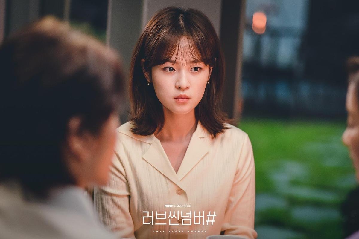 Ryu Hwa Young - Kim Bo Ra dùng chiêu trò 'gạ tình' đàn ông, có nên xem 'Sắc thái tình yêu'? Ảnh 8