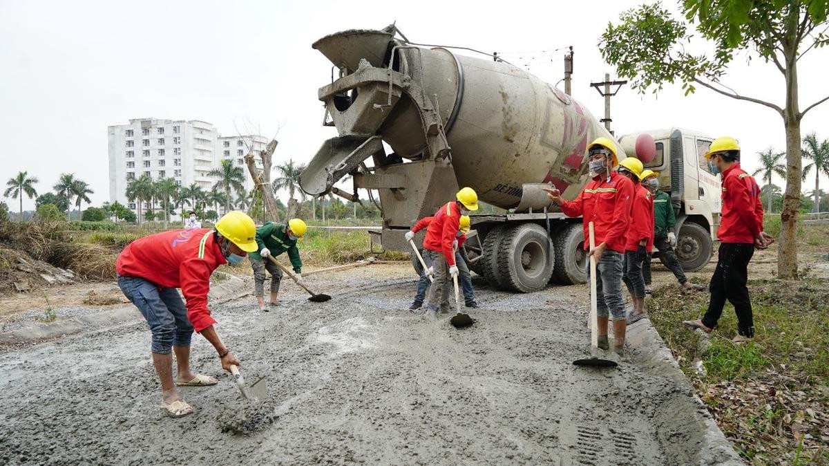 Cận cảnh cấp tốc thi công, xây dựng bệnh viện dã chiến số 3 ở Hải Dương Ảnh 4