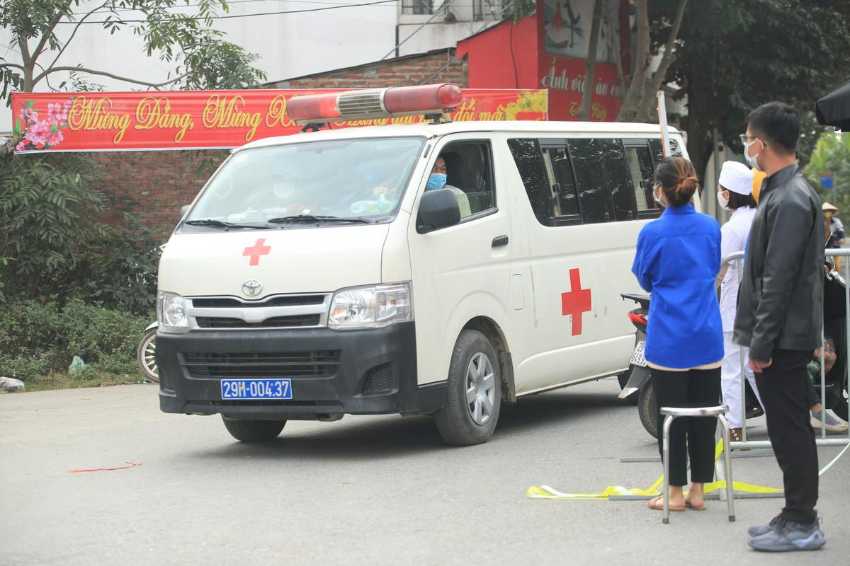 Sau gần 10 ngày liên tiếp các ca nhiễm COVID-19 trong cộng đồng, sáng 5/2 không ghi nhận ca mắc nào Ảnh 1