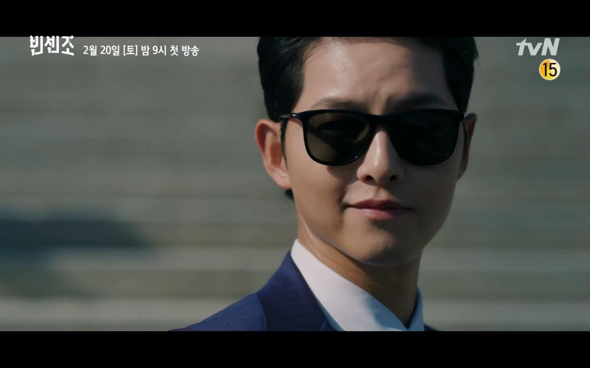 Phim 'Vincenzo': Mafia Song Joong Ki giết người tàn nhẫn nhưng lại mắc bệnh sợ gái đẹp Ảnh 5