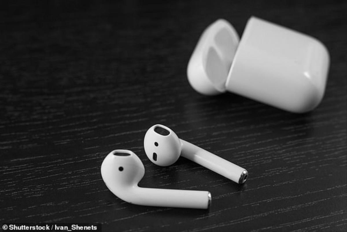 Mê man trong lúc ngủ, người đàn ông nuốt luôn tai nghe Airpod Ảnh 2