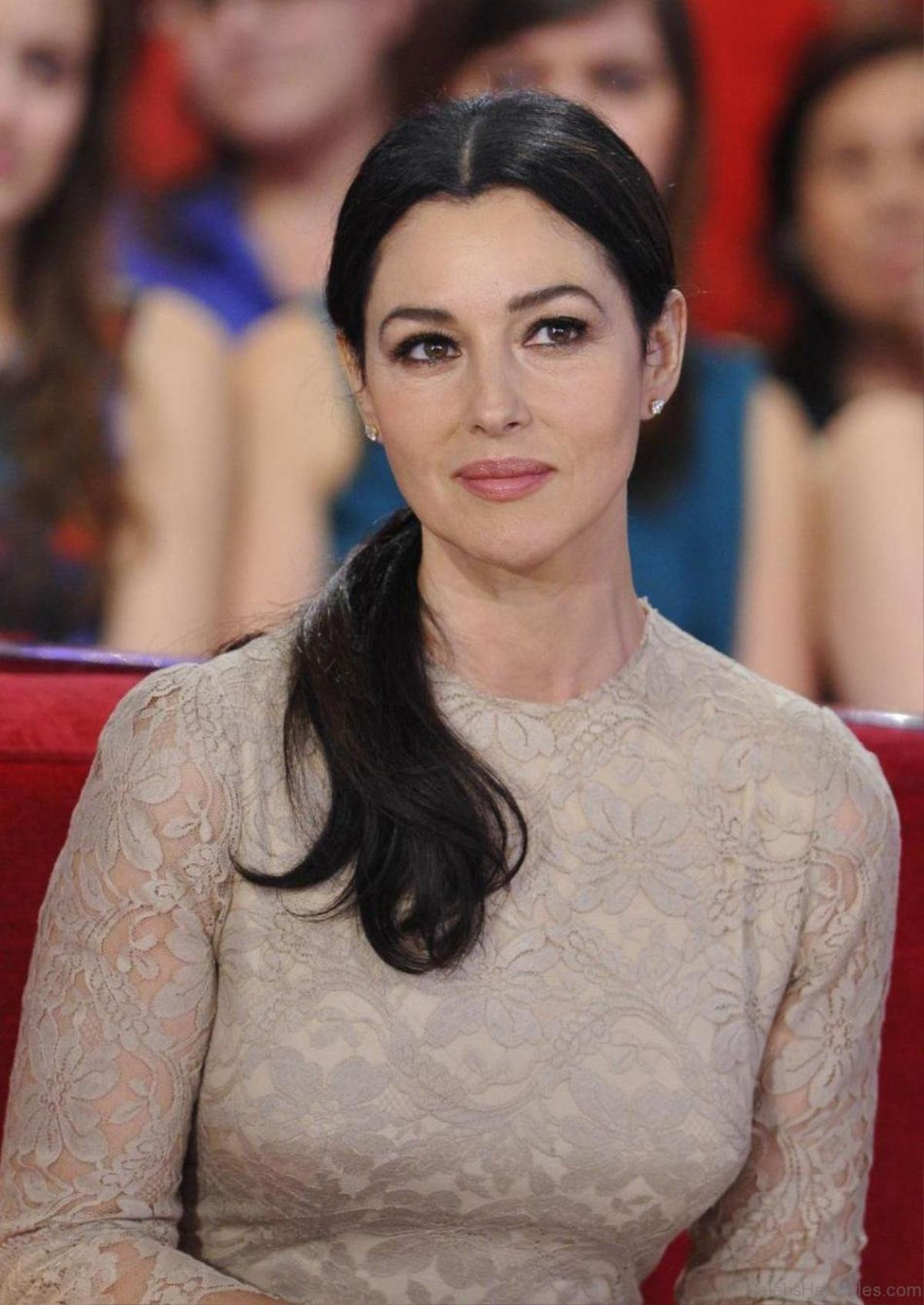 Bí quyết làm đẹp giúp Monica Bellucci 56 tuổi không bao giờ phải tiếc nuối thời 20 Ảnh 2