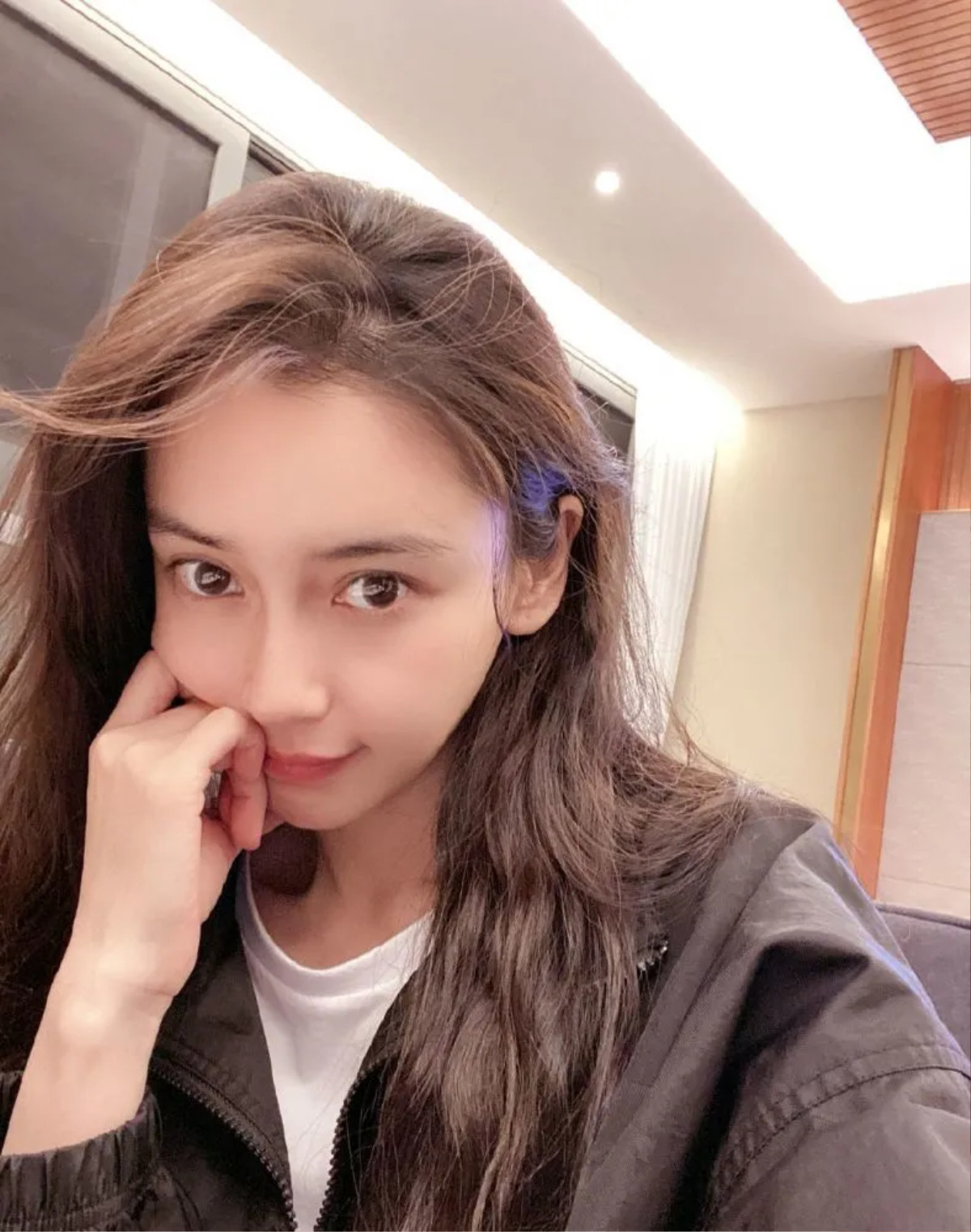 Lễ Valentine của Angelababy vắng mặt Huỳnh Hiểu Minh, lời nói ám chỉ mình đang độc thân Ảnh 6