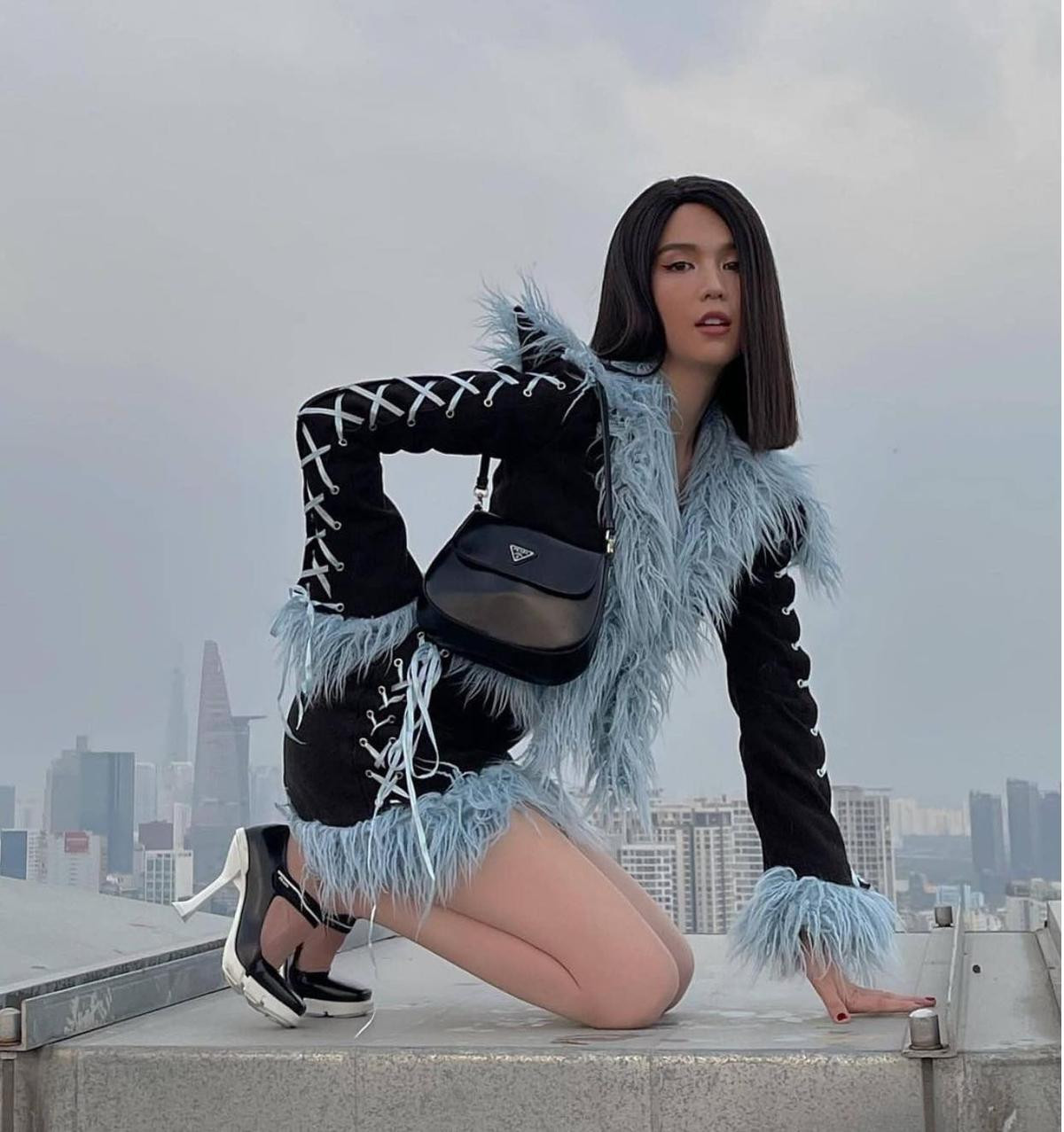 Ngọc Trinh thể hiện 'trình' pose dáng đỉnh cao trong cây đồ high fashion Ảnh 3