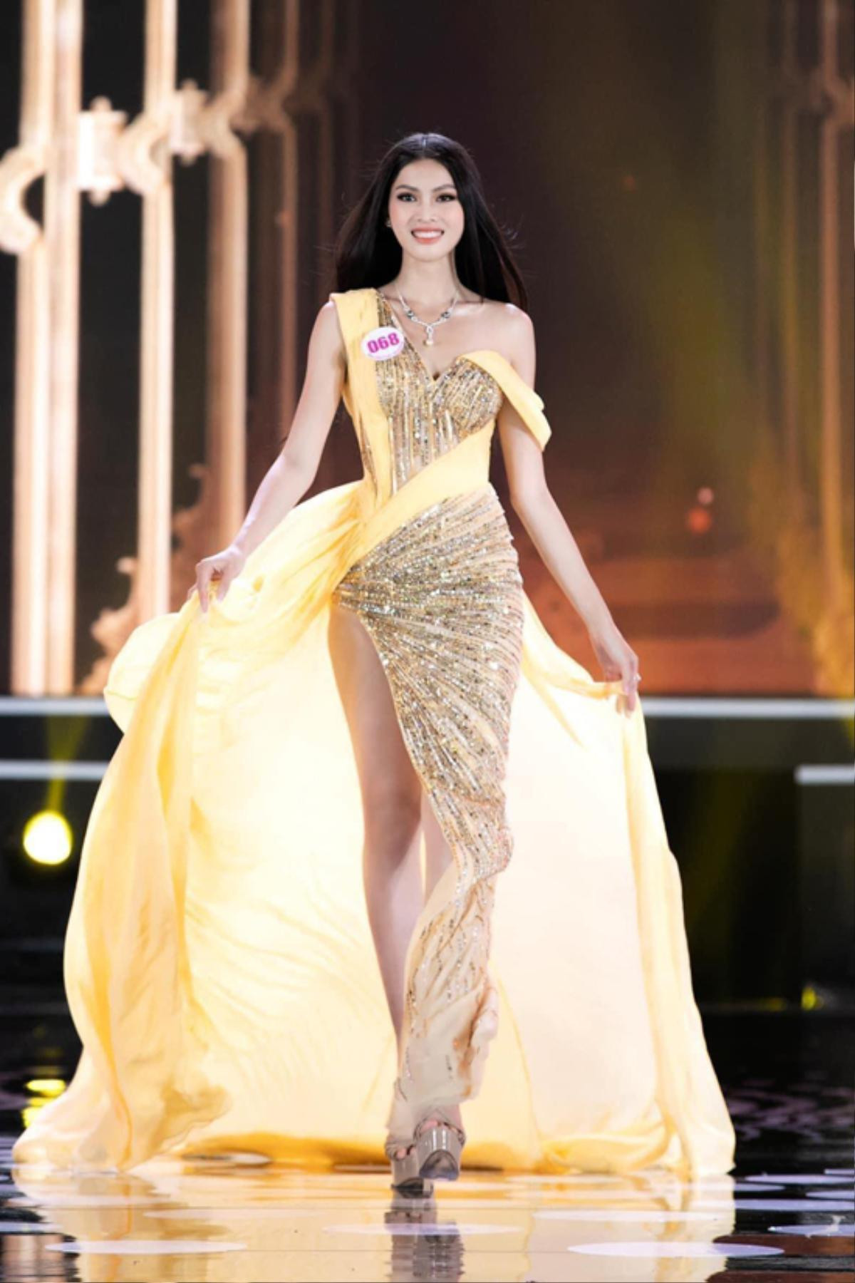 Bậc tiền nhân tiết lộ gam màu 'tạo hích' cho Ngọc Thảo ở Miss Grand International 2021 Ảnh 11