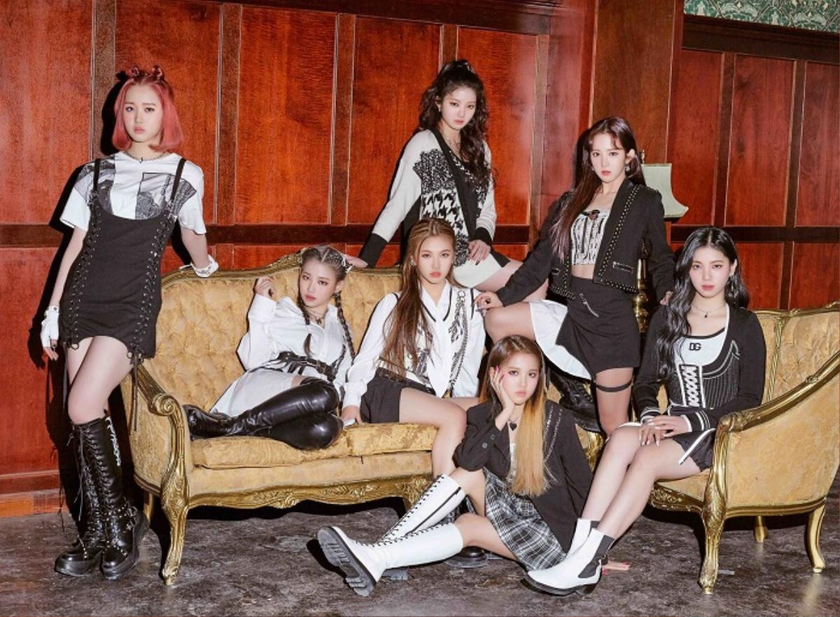 Kpop tuần qua: Rộ tin SNSD dự tính comeback, BTS ngập tràn thành tích, Stray Kids lập kỉ lục đặc biệt Ảnh 23