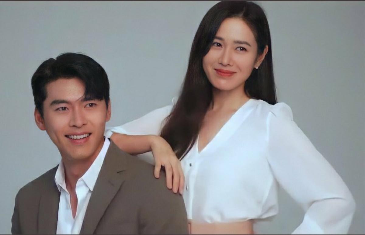 Hyun Bin và Son Ye Jin tuyệt đẹp trong loạt hình ảnh mới, chụp 'sương sương' mà lung linh như ảnh cưới Ảnh 3